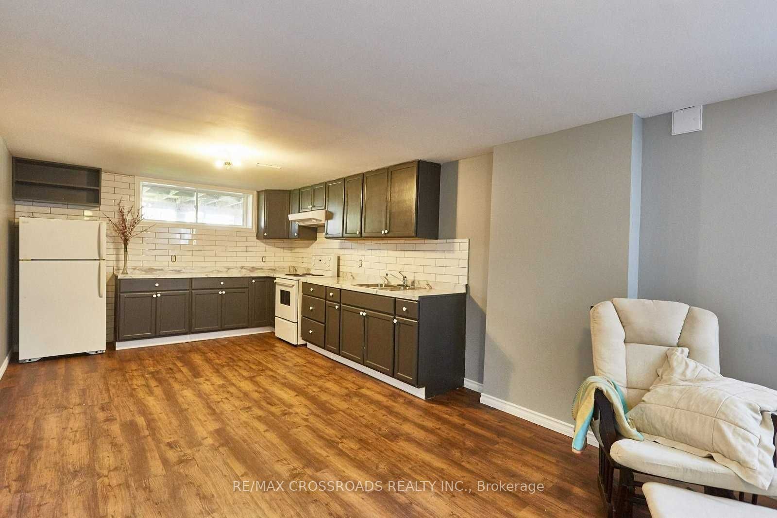 904 Crocus Crescent Bsmt Property Photo 2