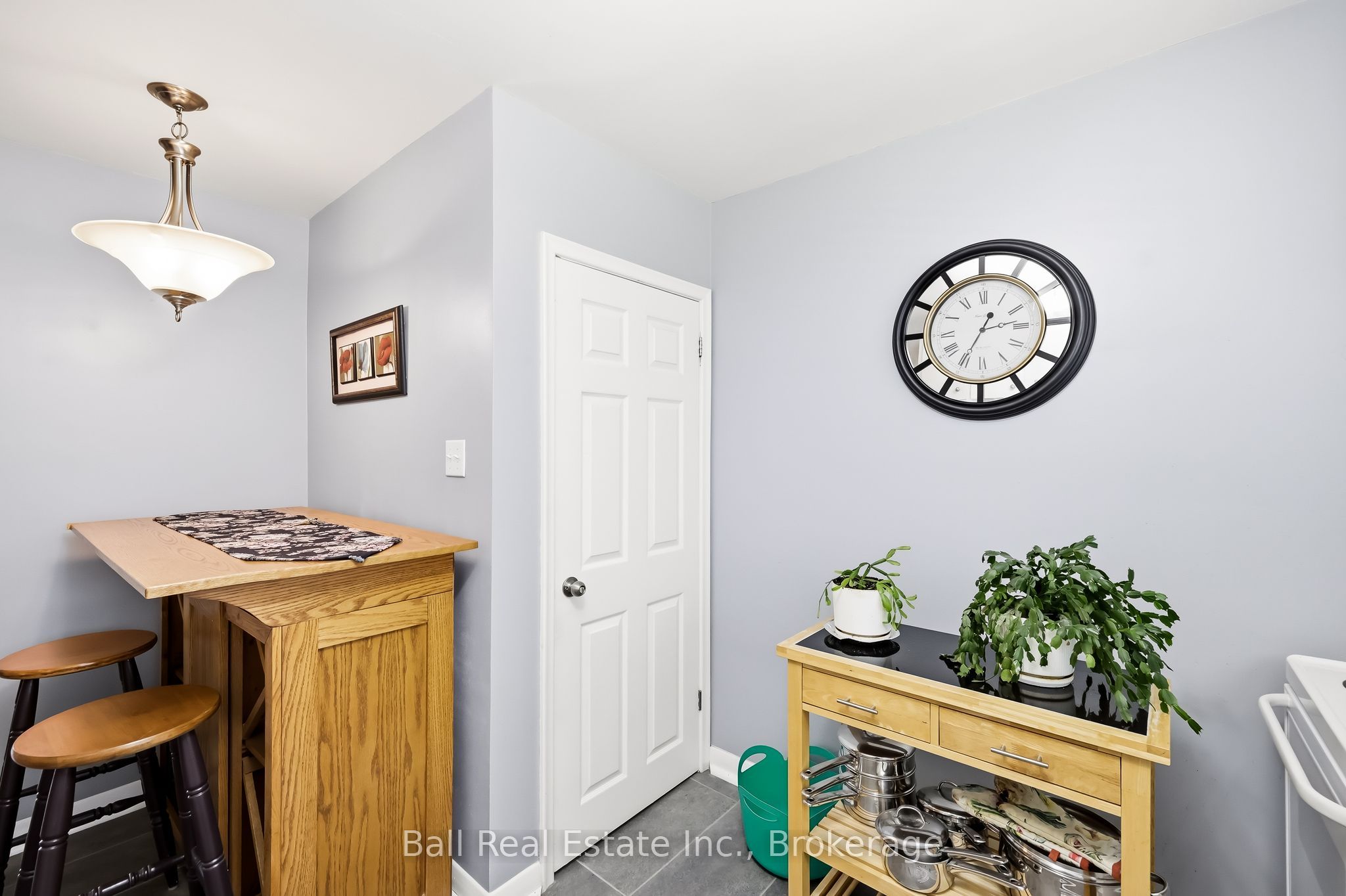 614 Lansdowne Drive Property Photo 18