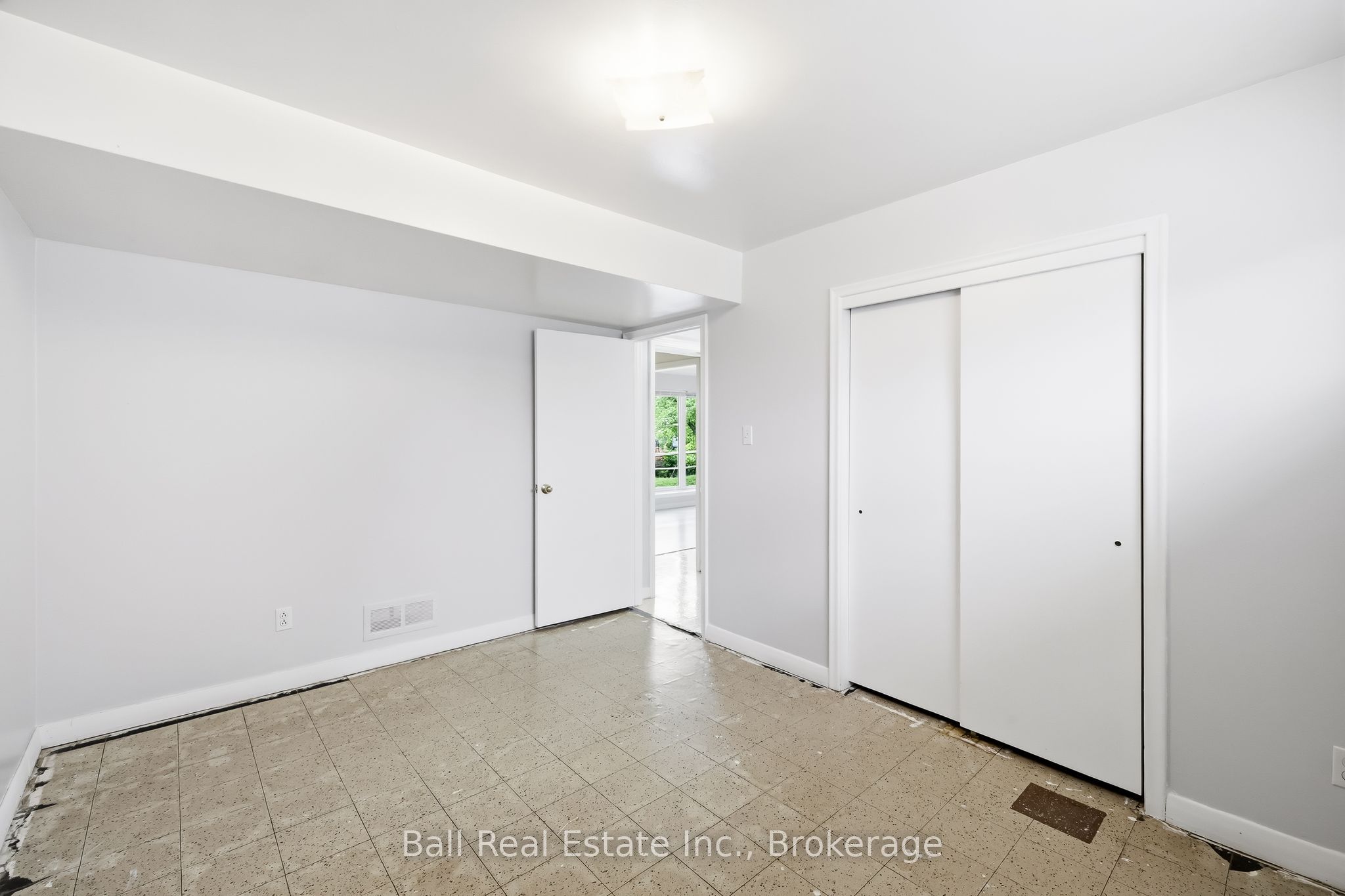 614 Lansdowne Drive Property Photo 37