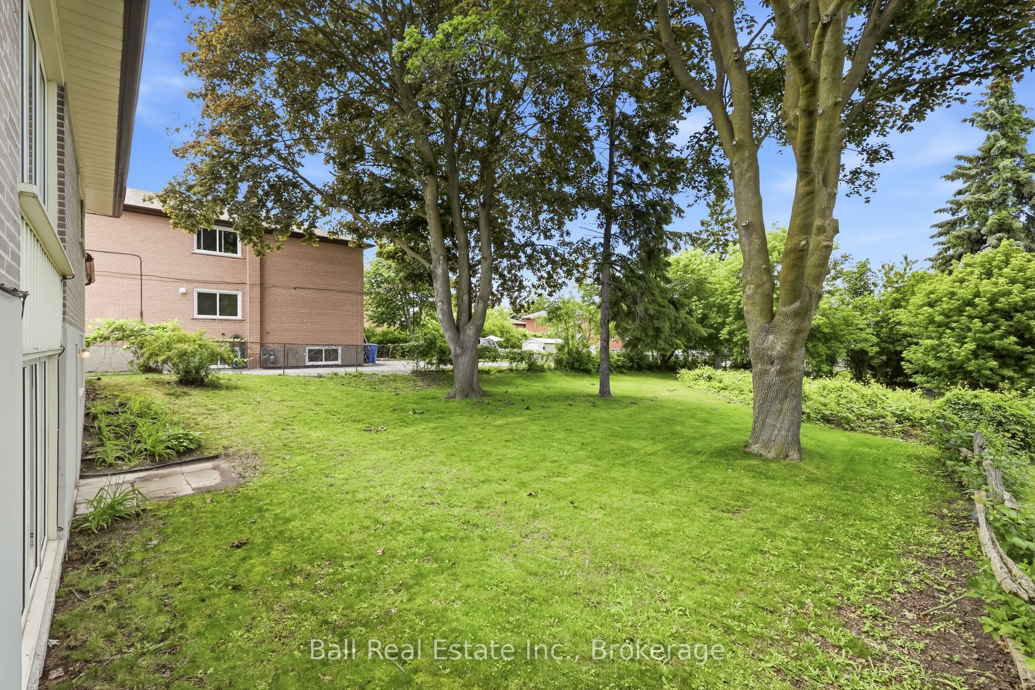 614 Lansdowne Drive Property Photo 40