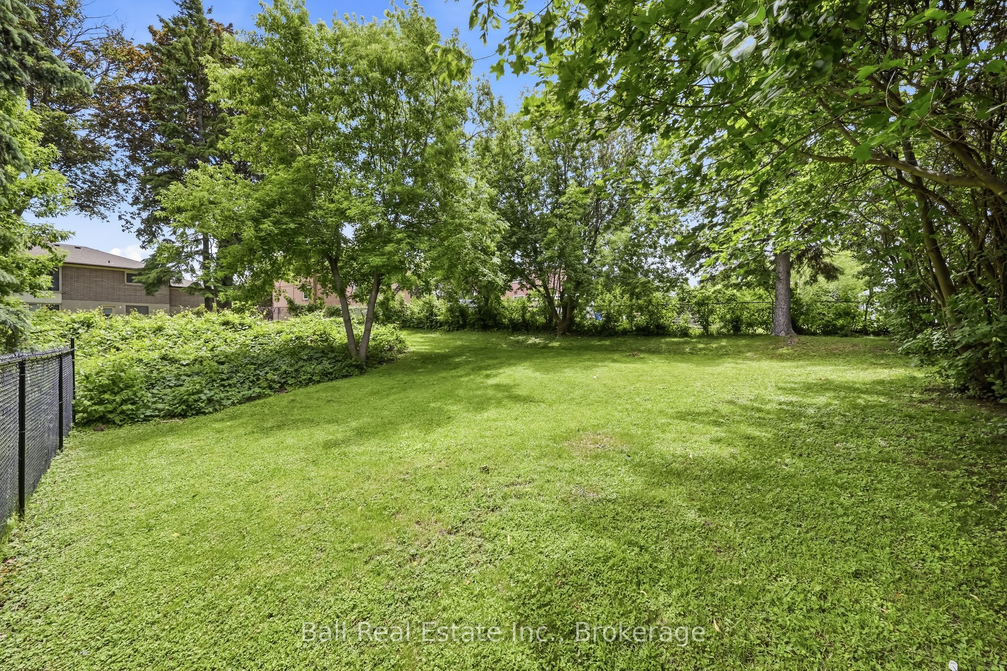 614 Lansdowne Drive Property Photo 46