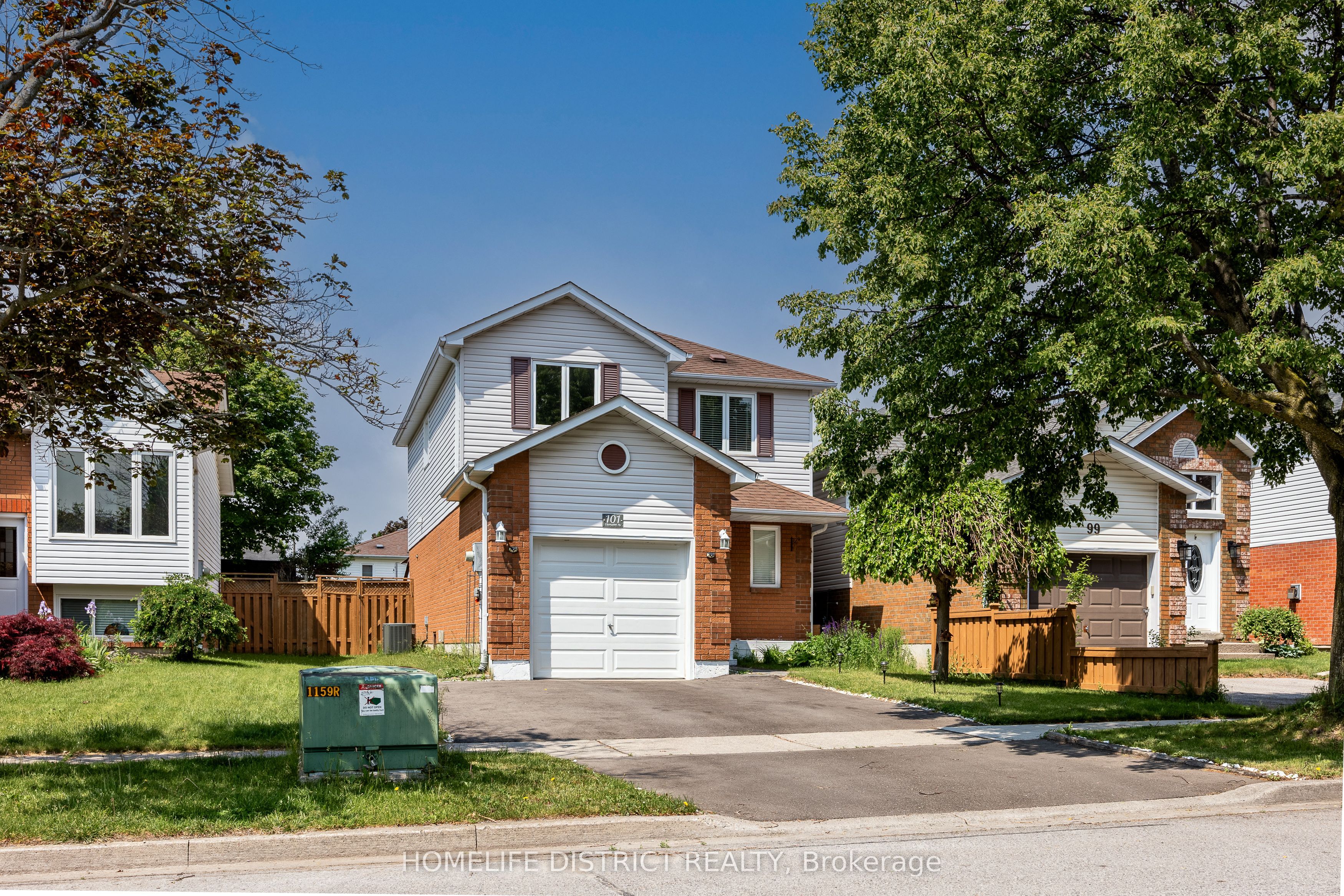 101 Champine Square Property Photo 1
