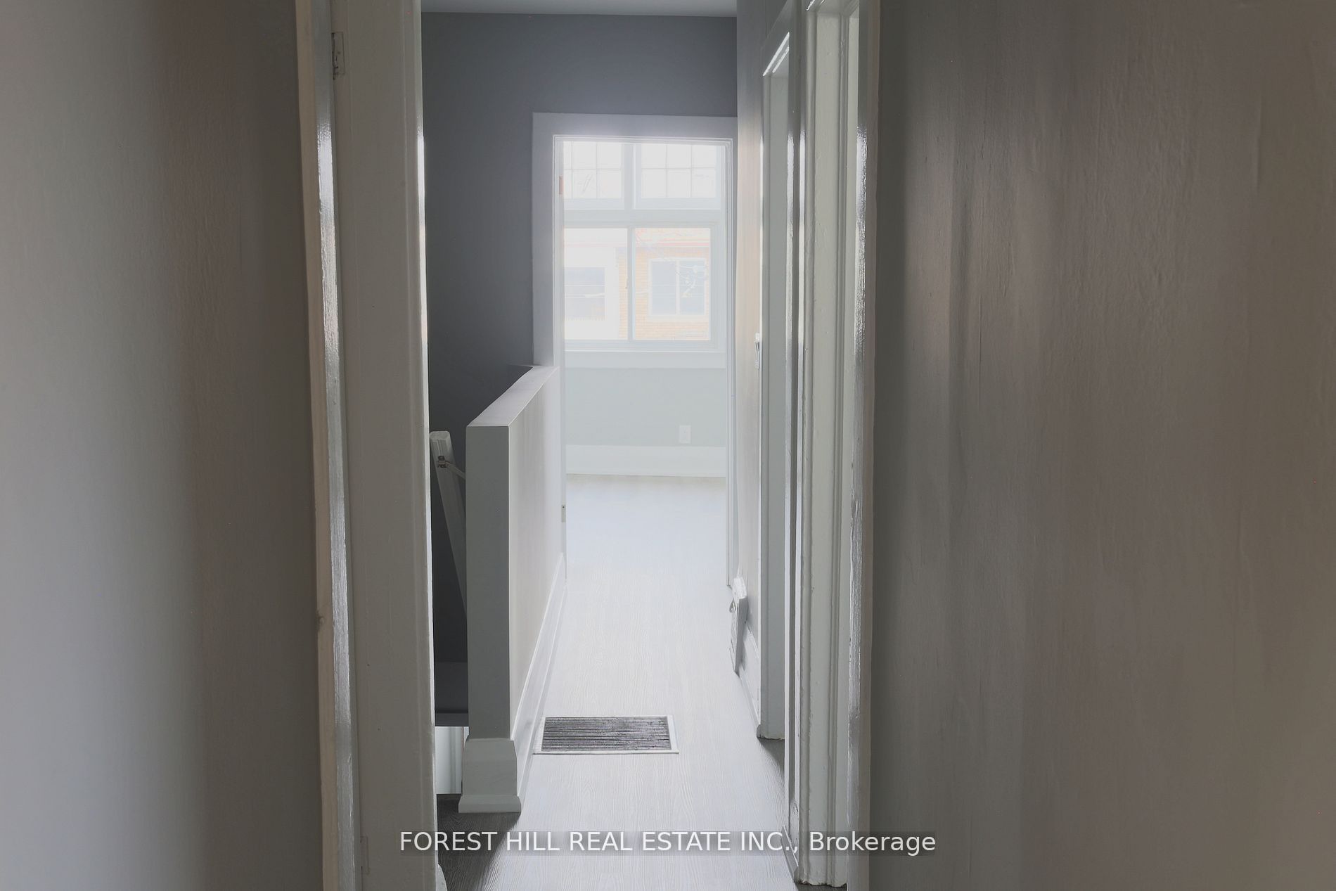 919 Kingston Road Property Photo 6