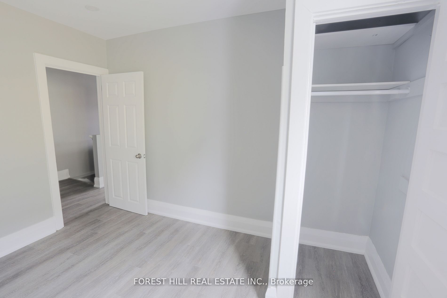 919 Kingston Road Property Photo 12