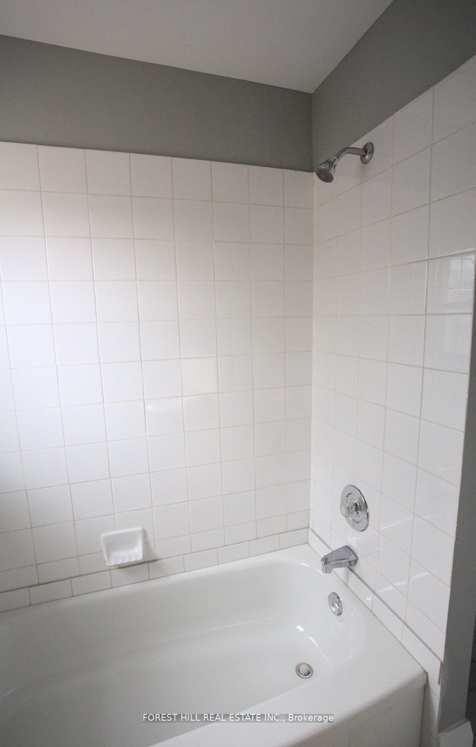 919 Kingston Road Property Photo 20