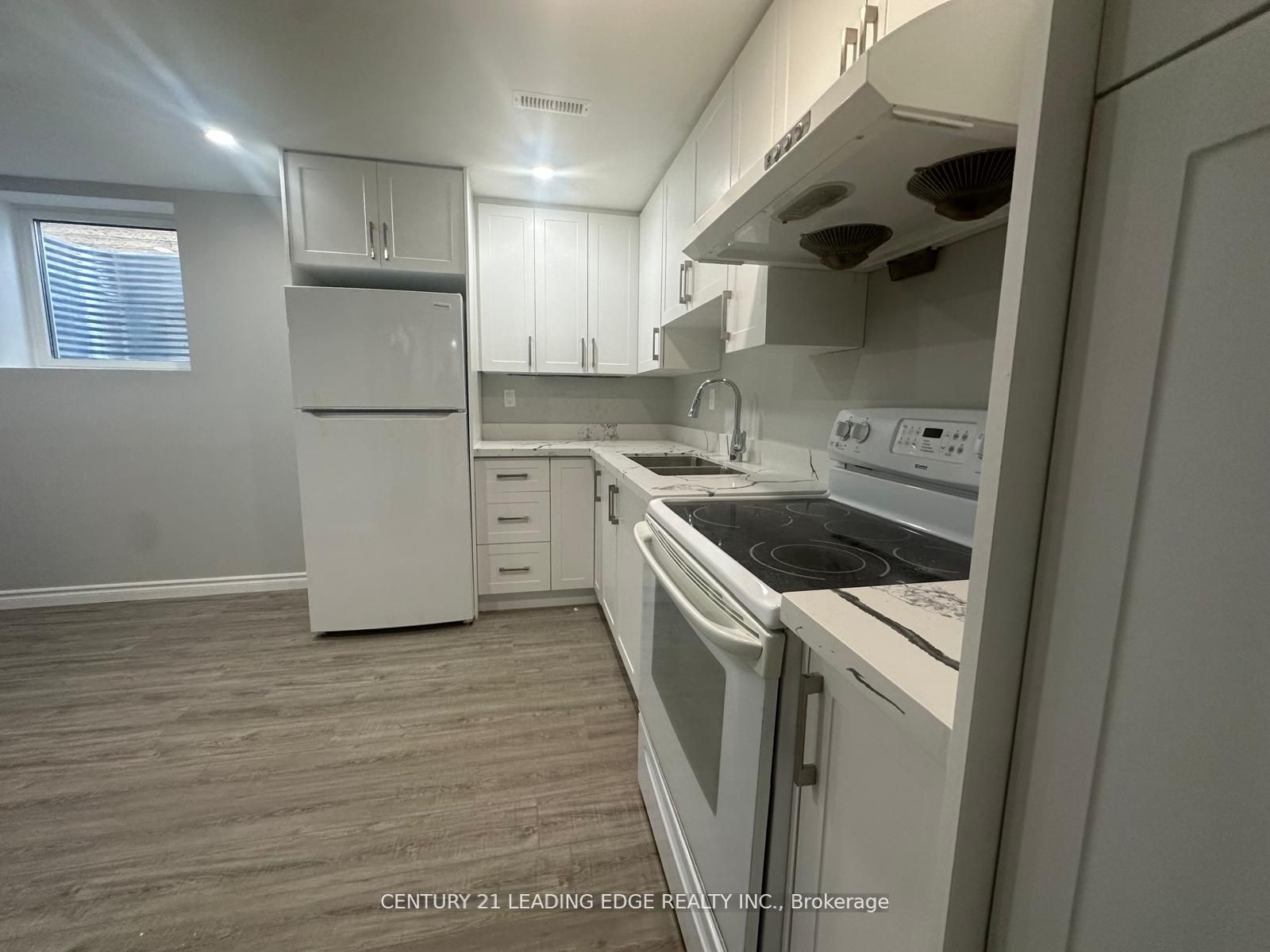 618 Beckworth Square Bsmt Property Photo 6