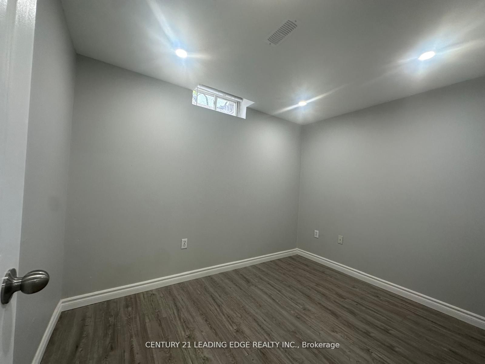618 Beckworth Square Bsmt Property Photo 7