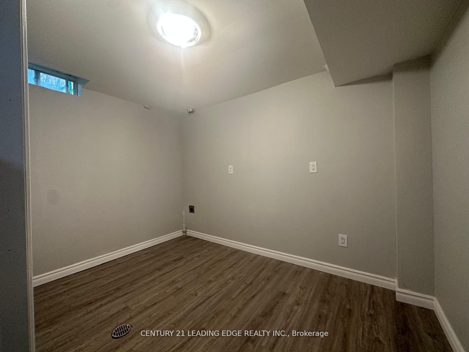 618 Beckworth Square Bsmt Property Photo 11