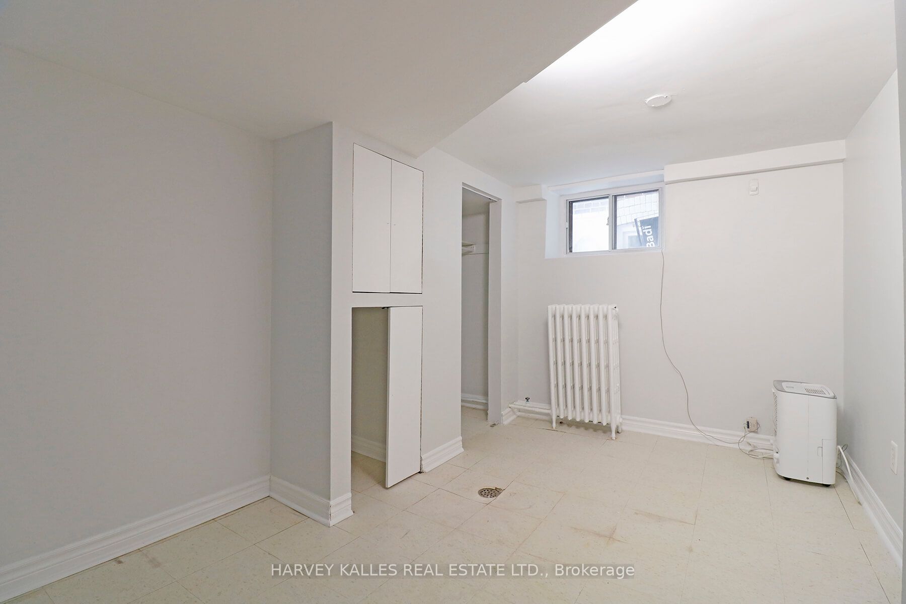 156 Gillard Avenue Basement Property Photo 3