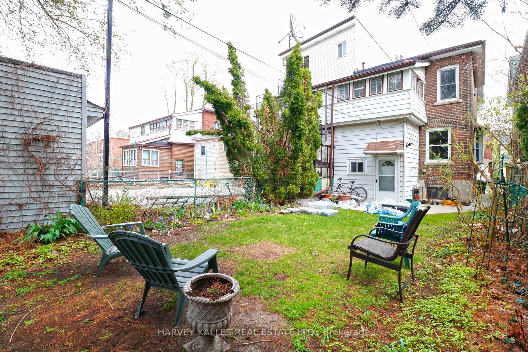 156 Gillard Avenue Basement Property Photo 25