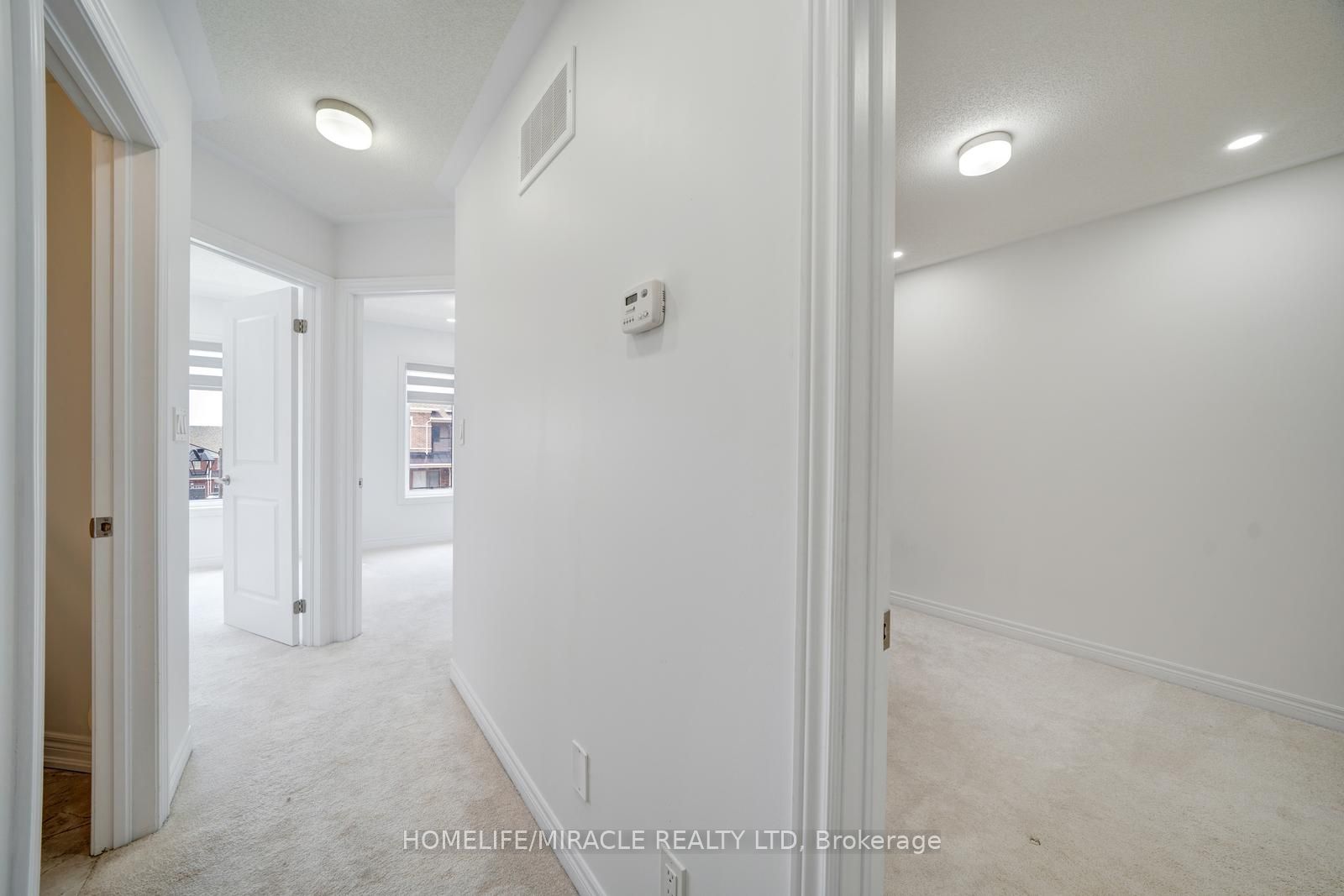 2004 Cameron Lott Crescent Property Photo 23