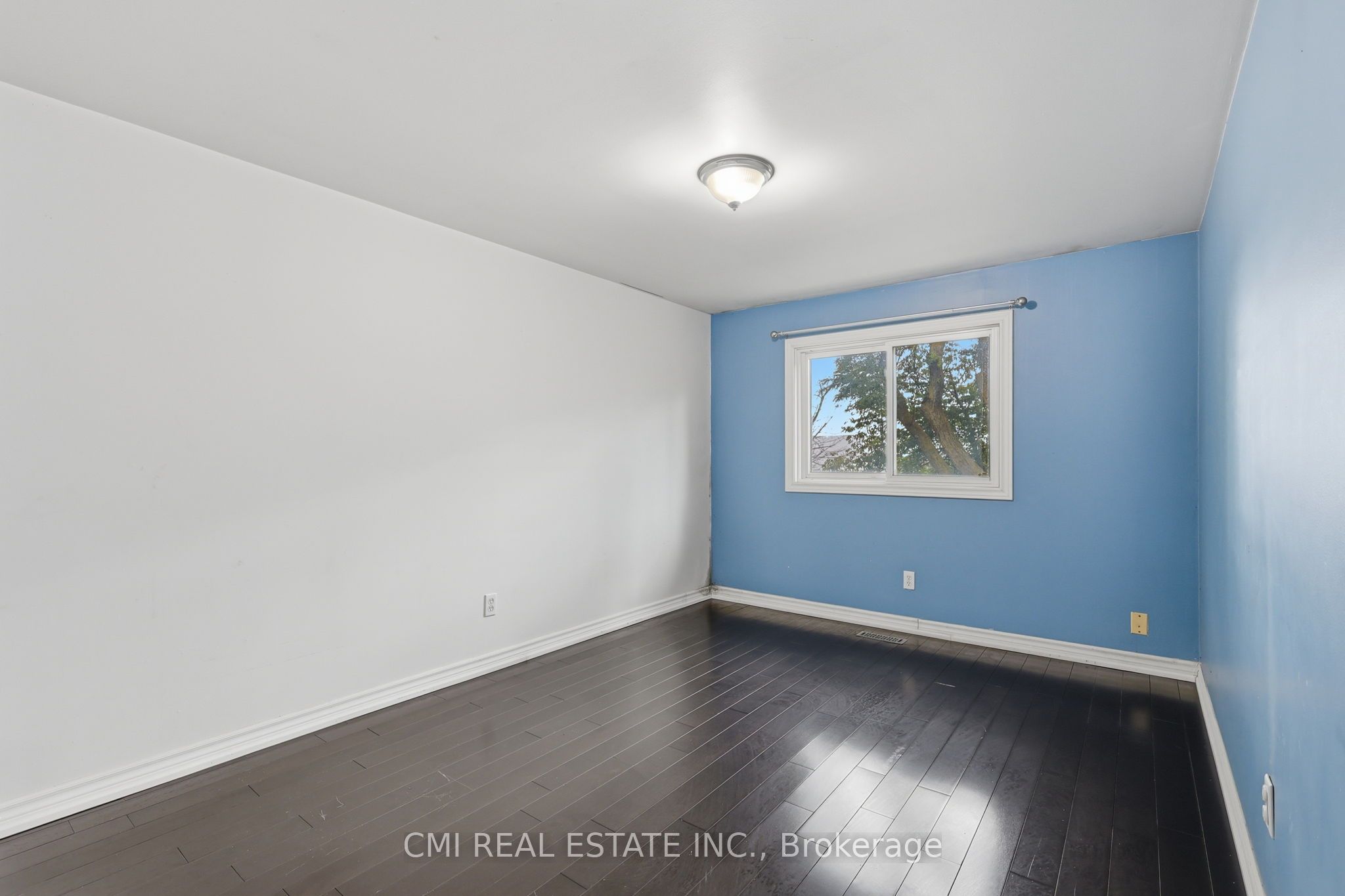 80 Dundalk Drive 44 Property Photo 21