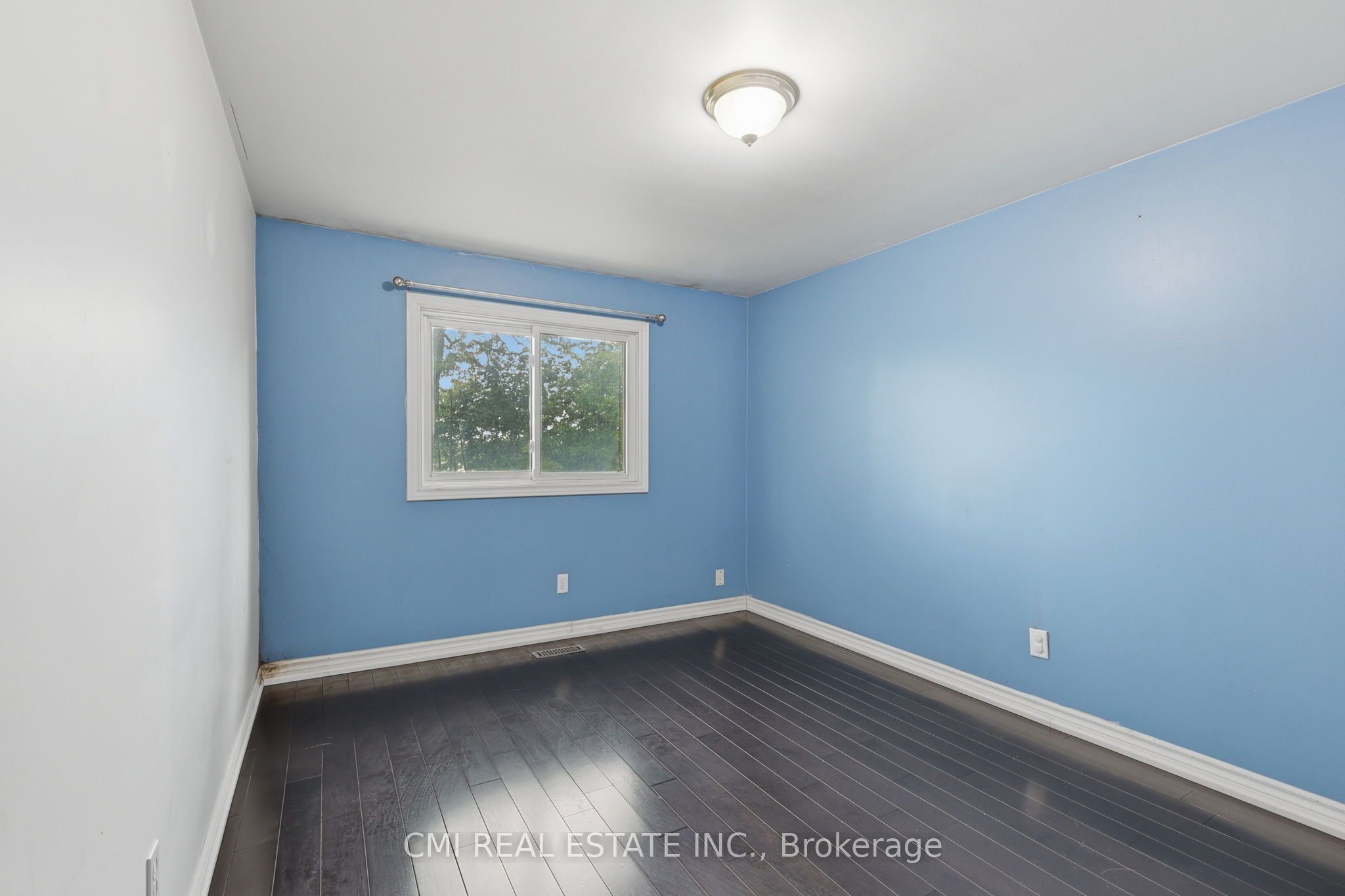 80 Dundalk Drive 44 Property Photo 22