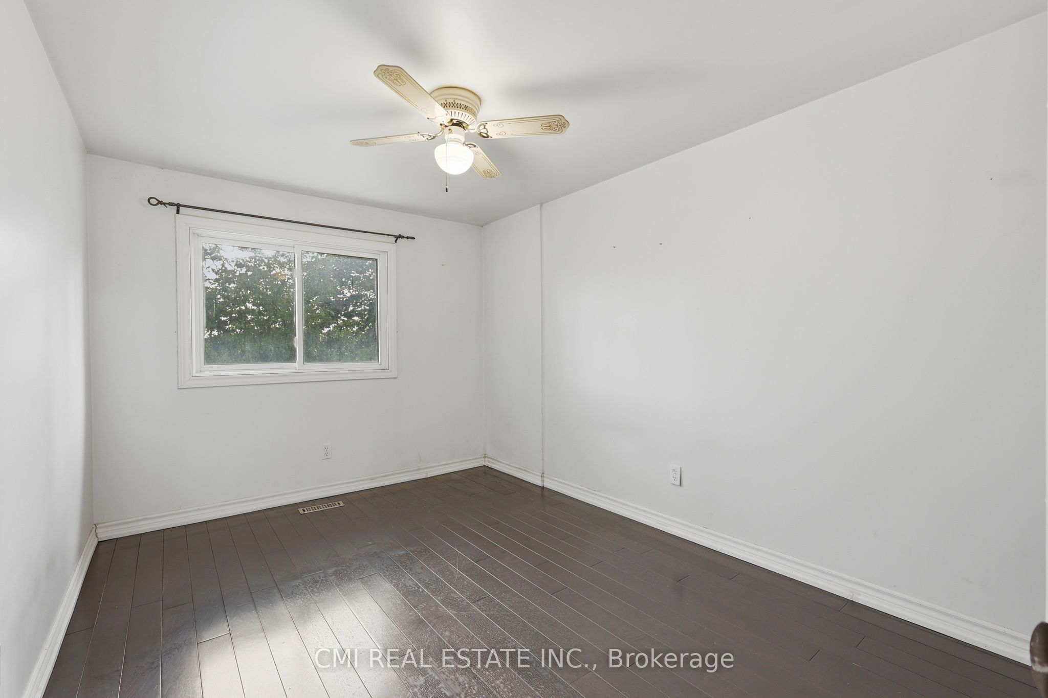 80 Dundalk Drive 44 Property Photo 25