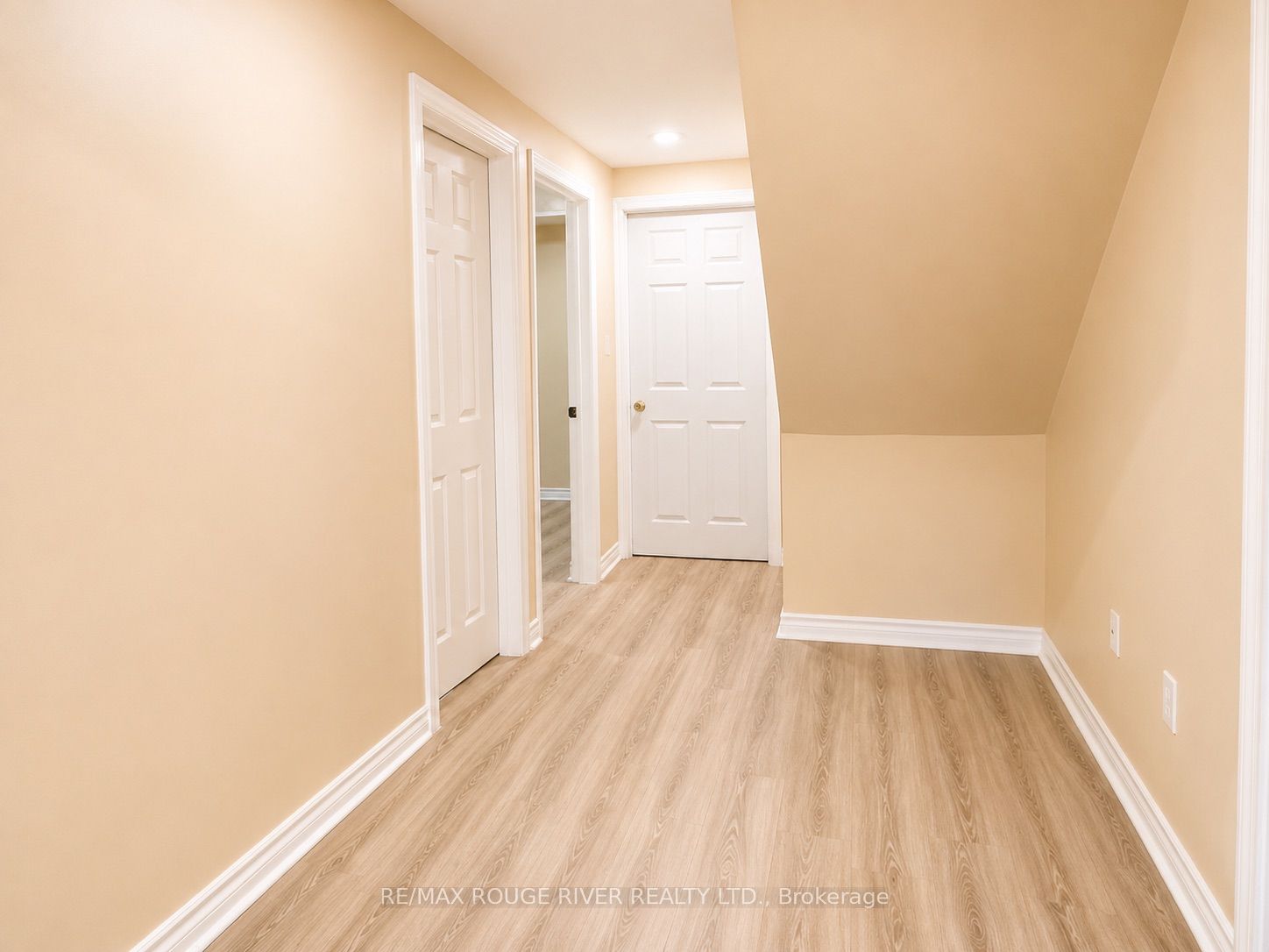 16 Dominy Drive Property Photo 9