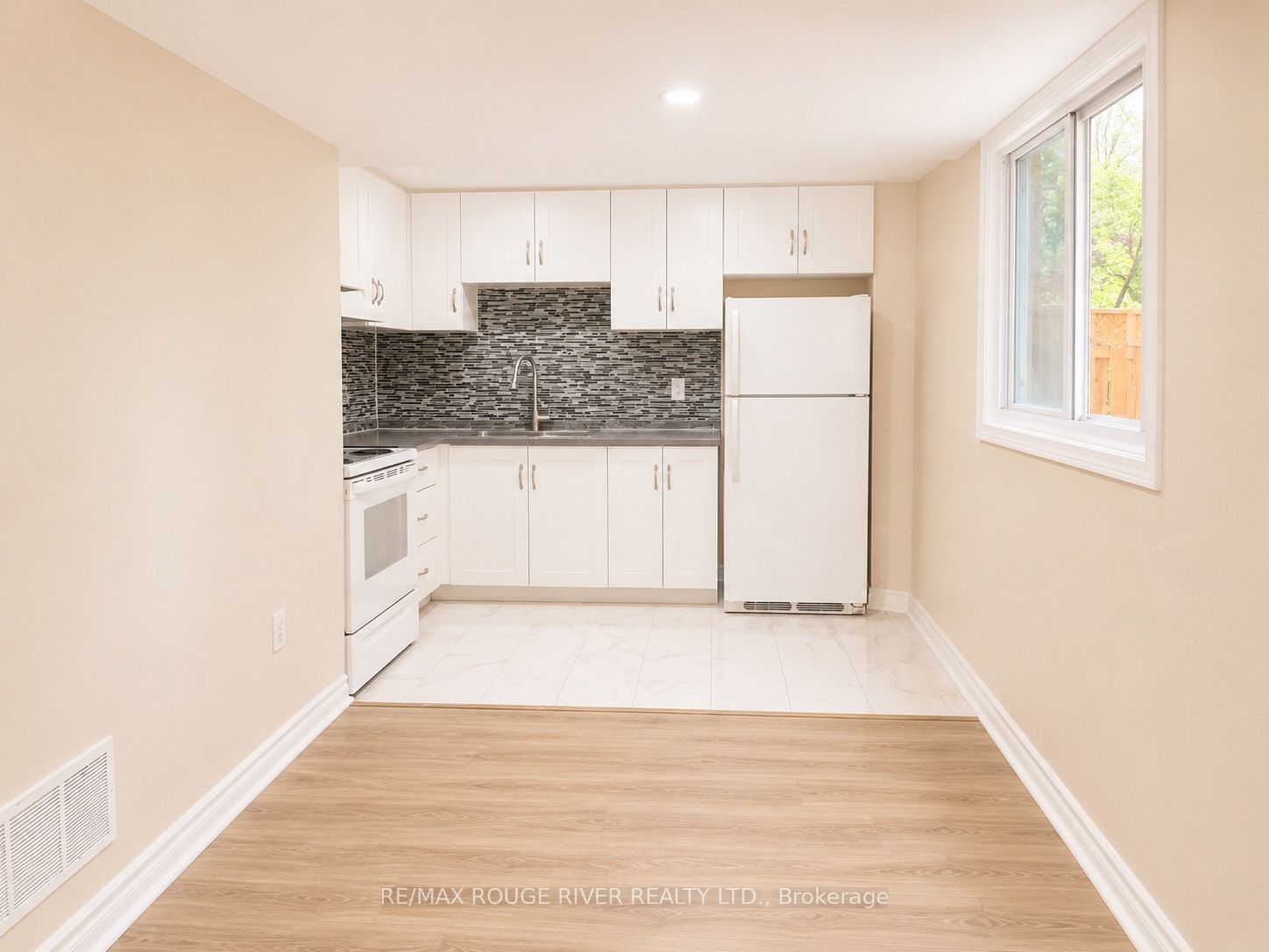 16 Dominy Drive Property Photo 16