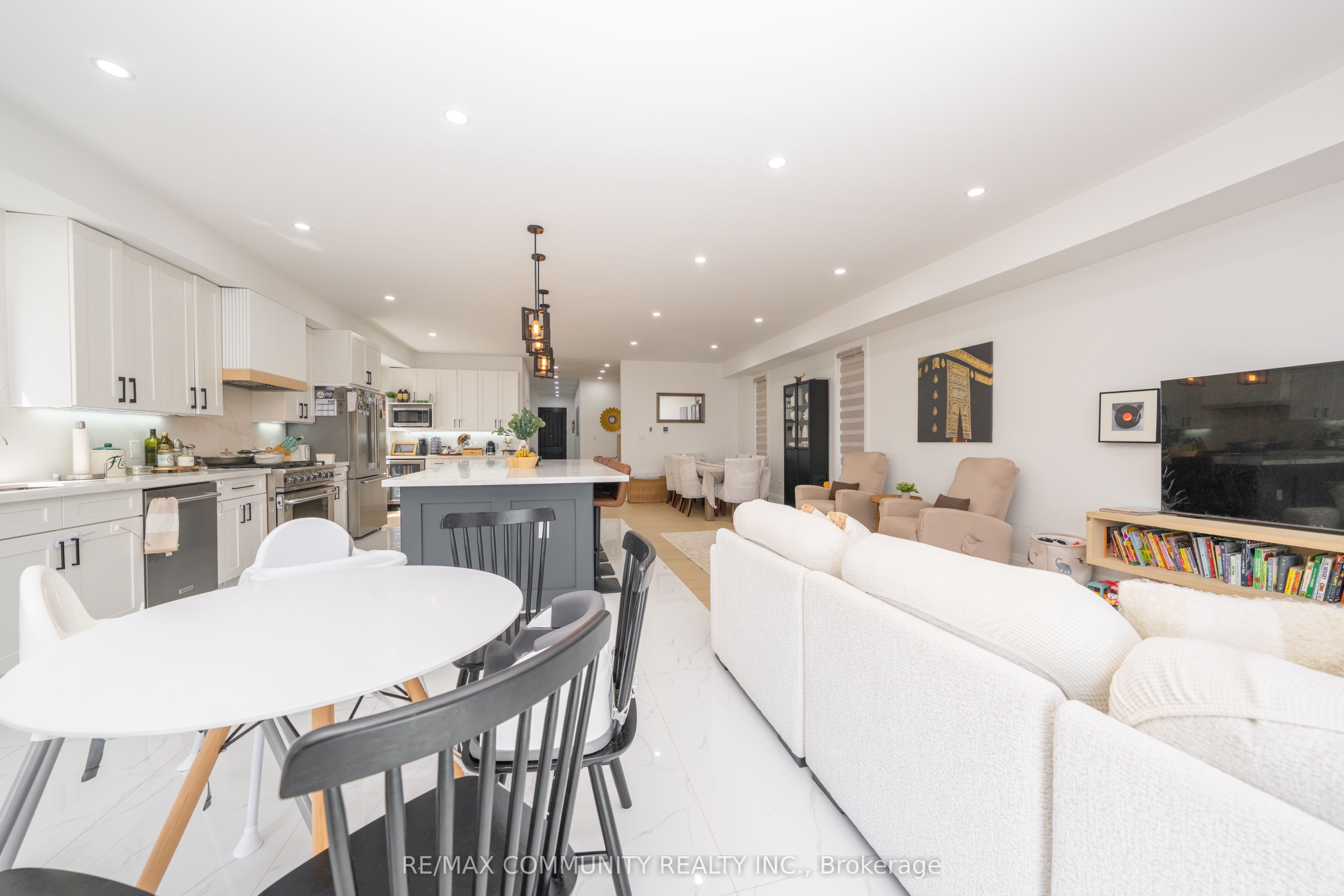 75b Kitchener Road Property Photo 14