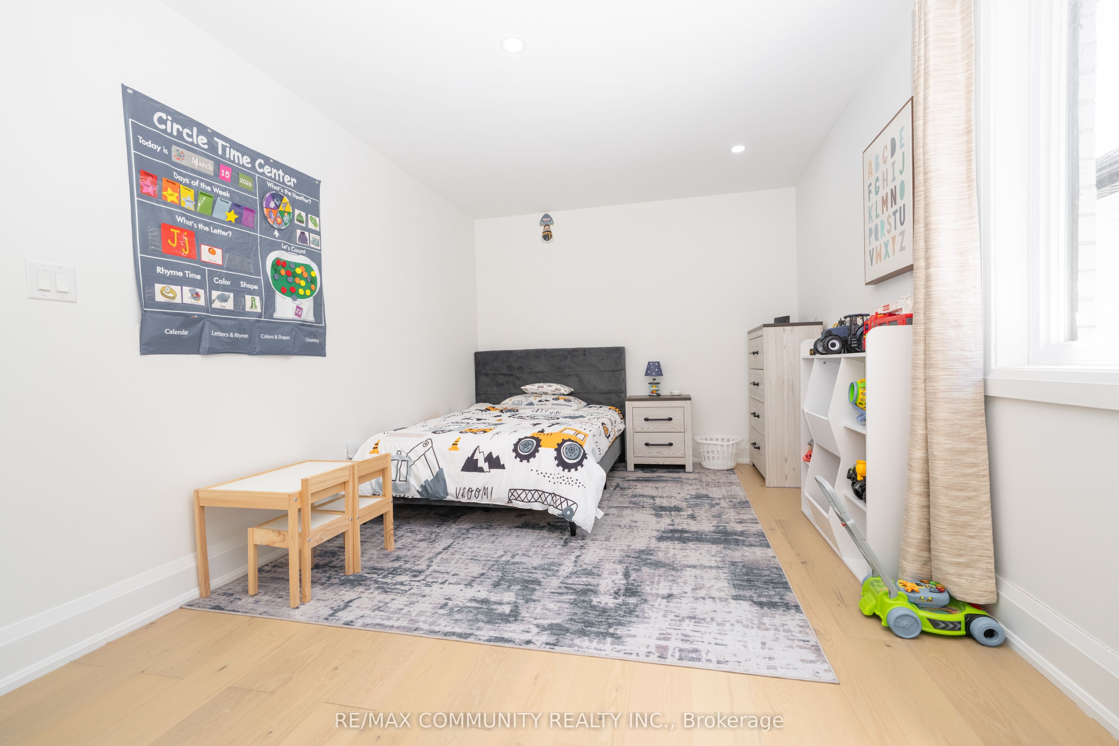 75b Kitchener Road Property Photo 22
