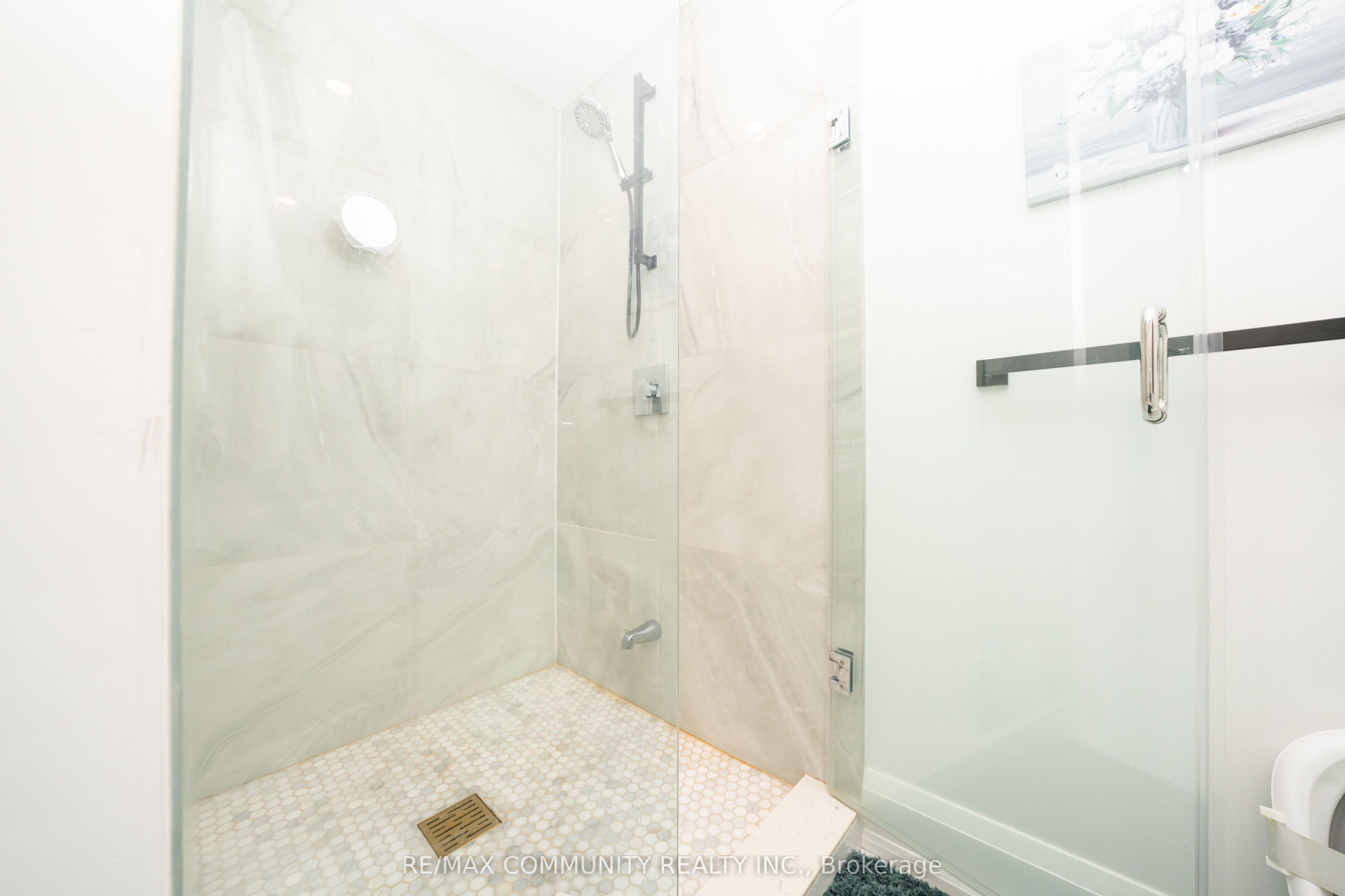 75b Kitchener Road Property Photo 24