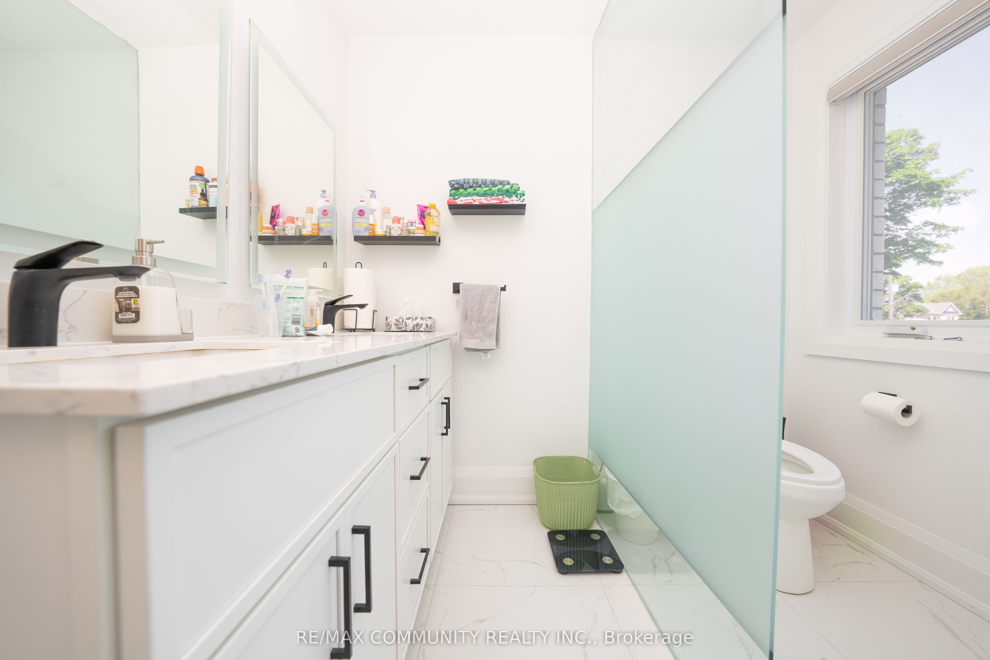 75b Kitchener Road Property Photo 25