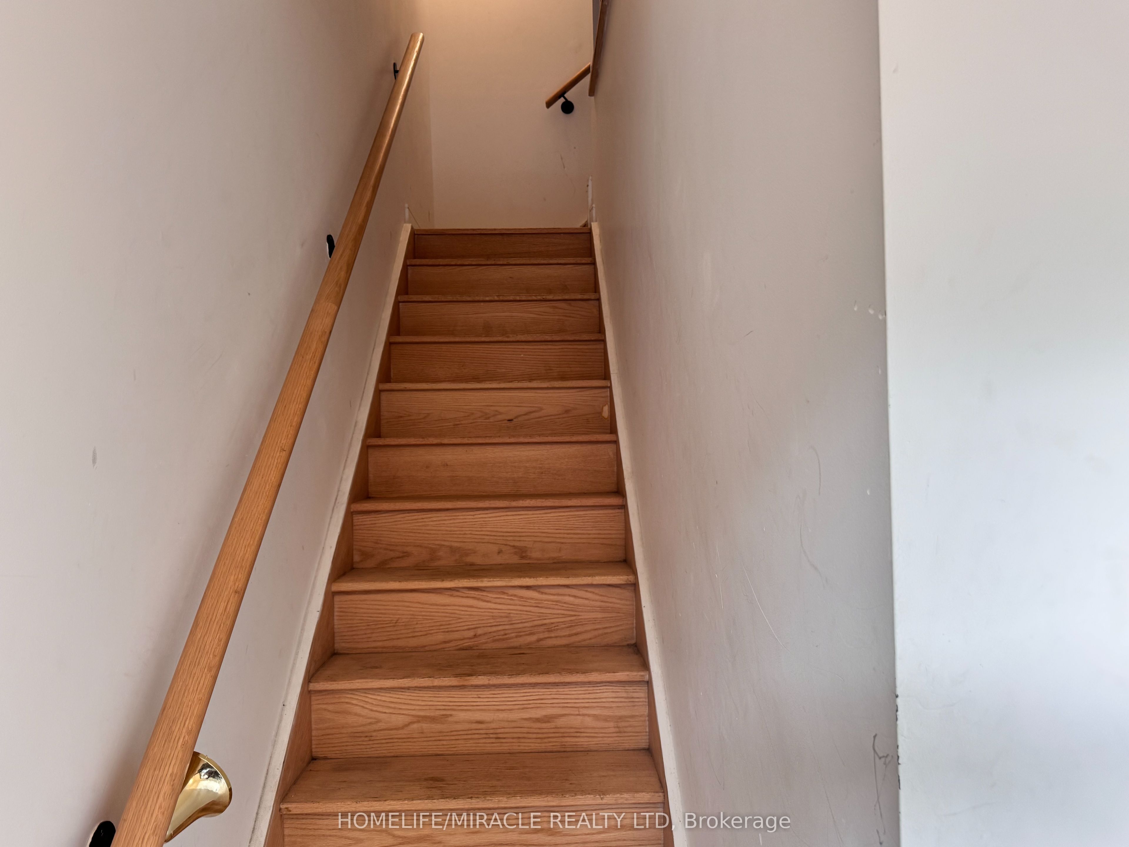 176 Clonmore Drive 4 Property Photo 6