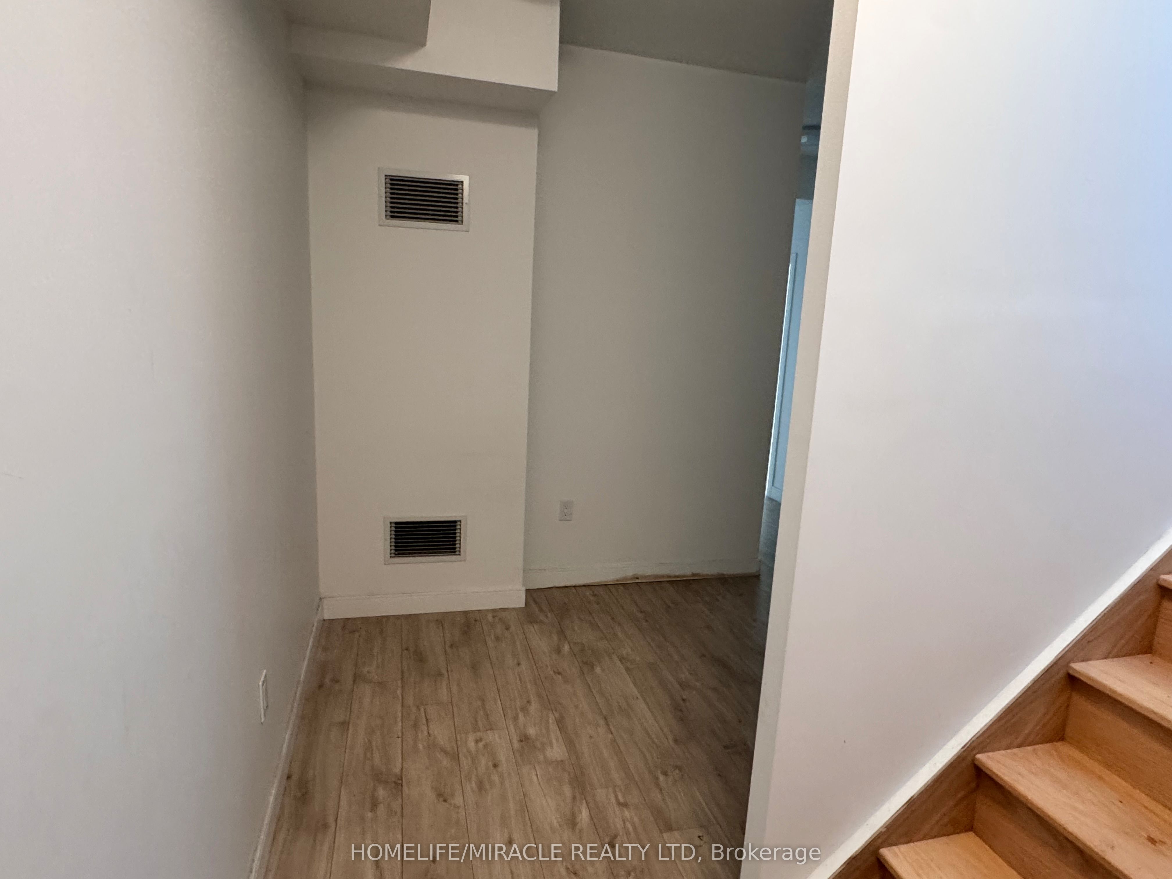 176 Clonmore Drive 4 Property Photo 17