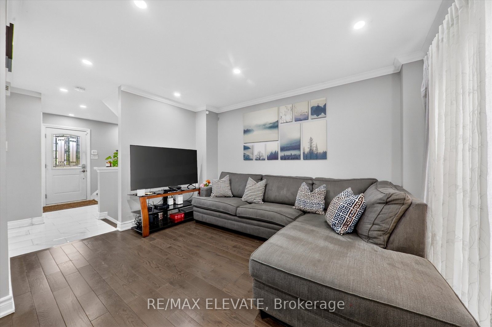 25 Stockbridge Crescent Property Photo 9