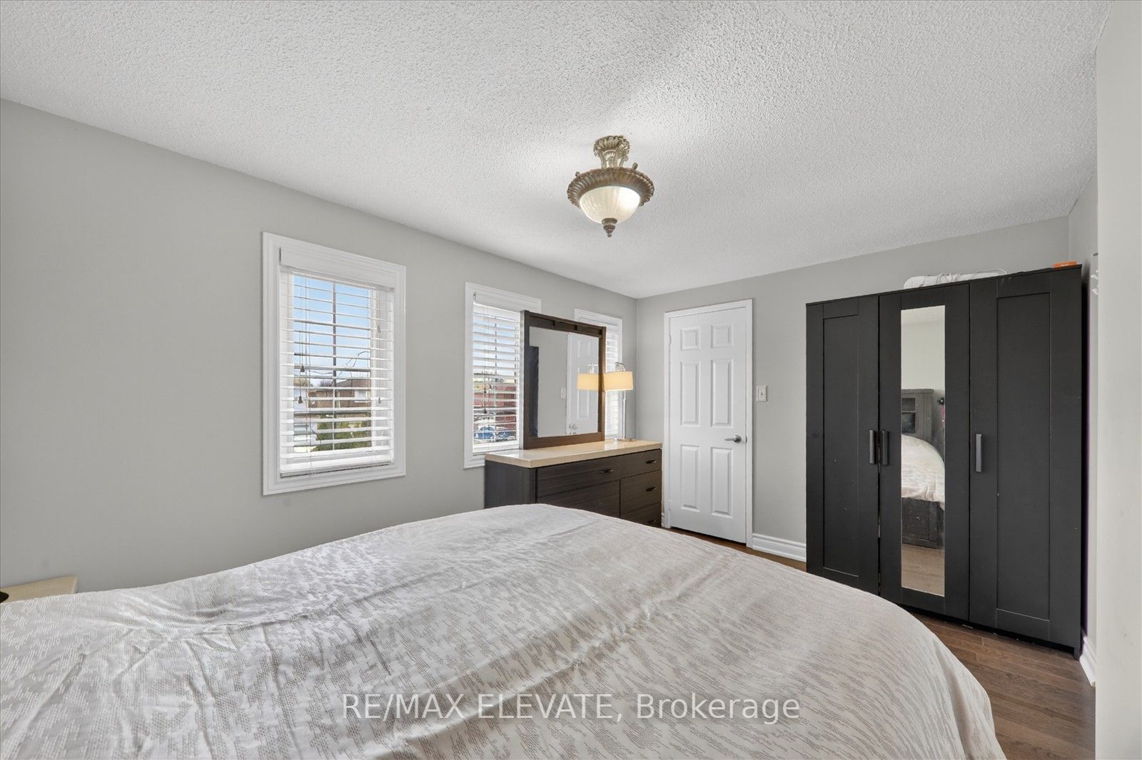 25 Stockbridge Crescent Property Photo 18