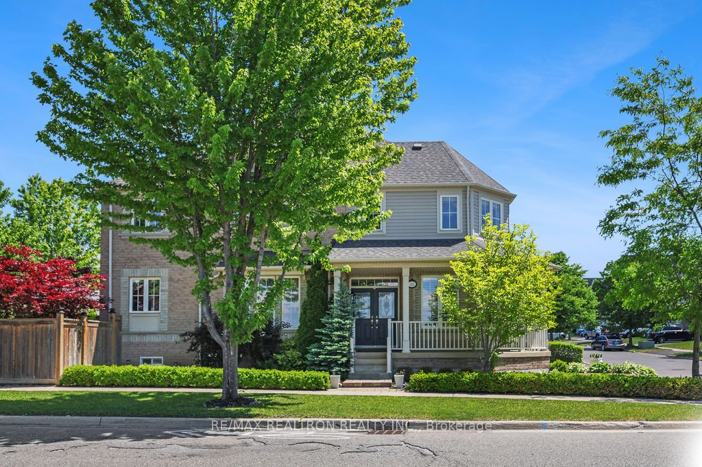15 Turnerbury Avenue Property Photo 1