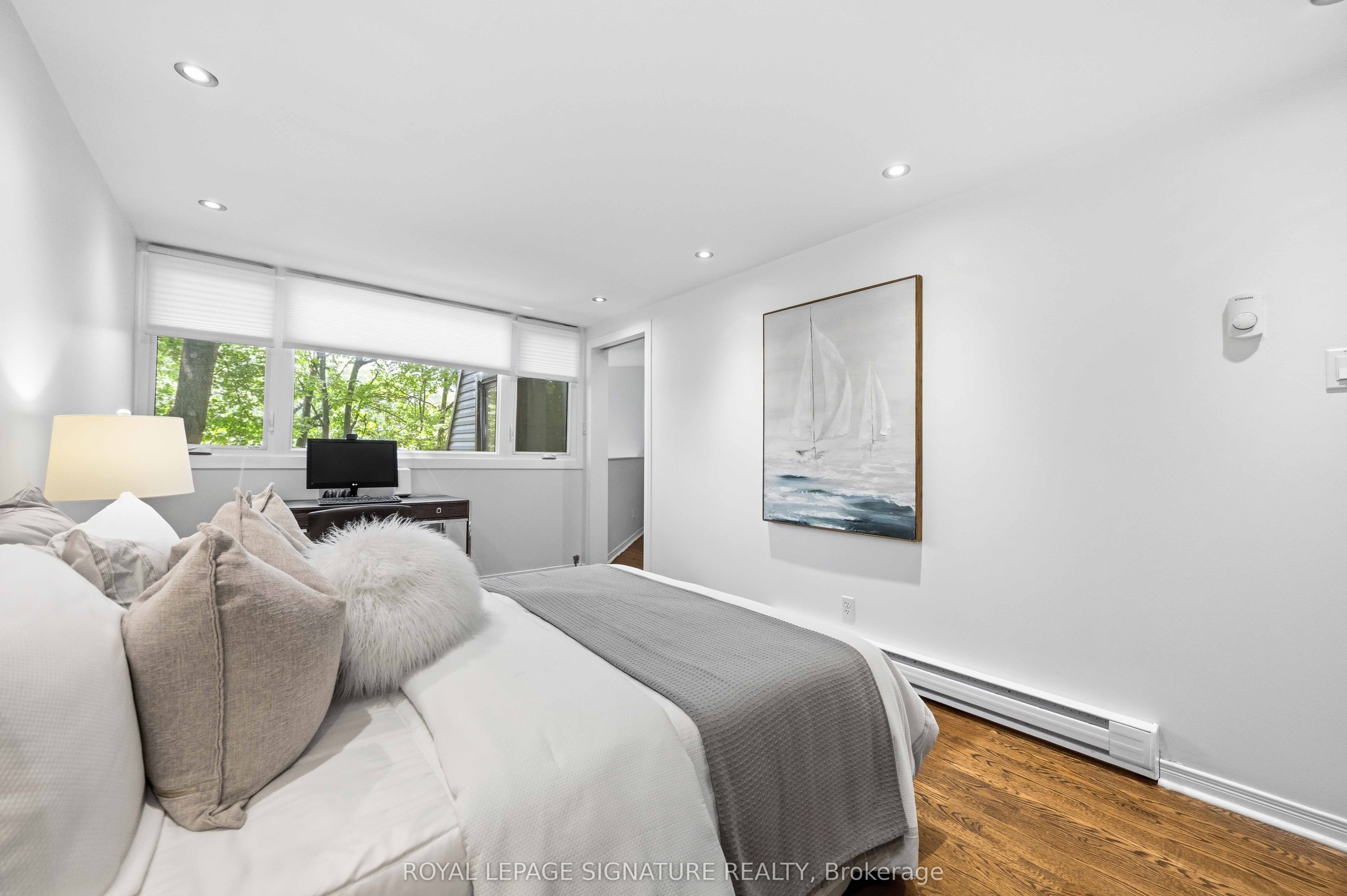 2366 Queen Street E 7 Property Photo 21