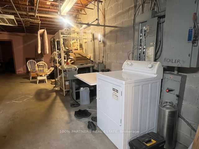 1581 Ellesmere Road Property Photo 10