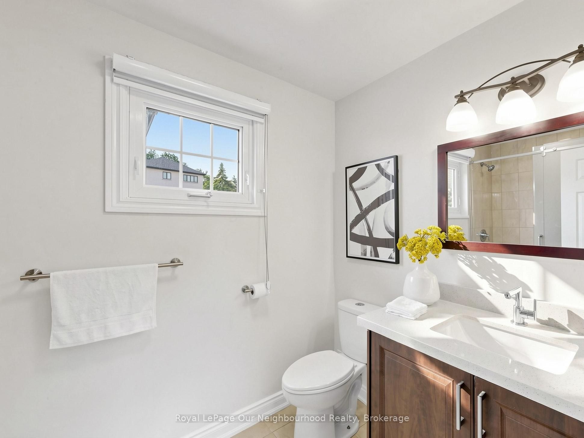 660 Dunn Crescent Property Photo 17