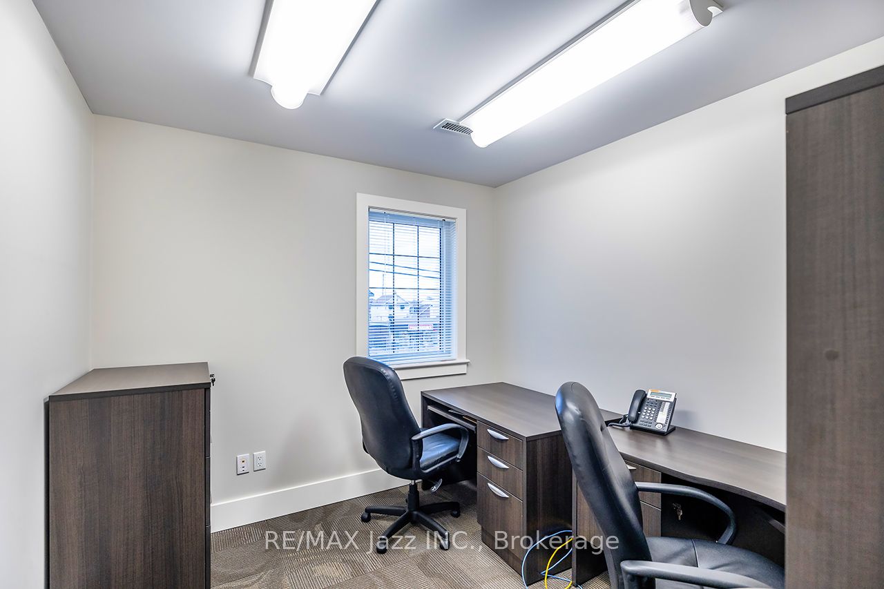 193 King Street E Property Photo 26