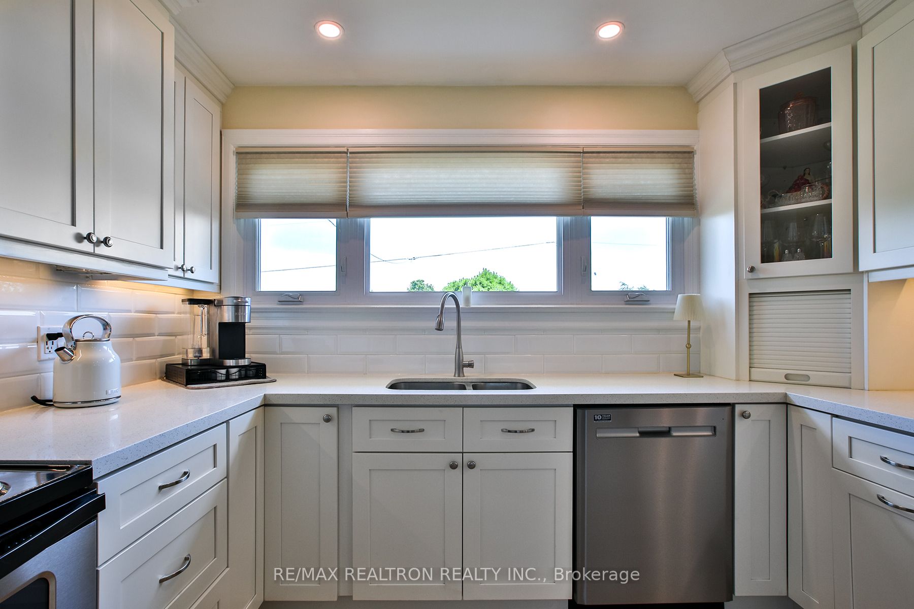 744 Shelley Avenue Property Photo 6