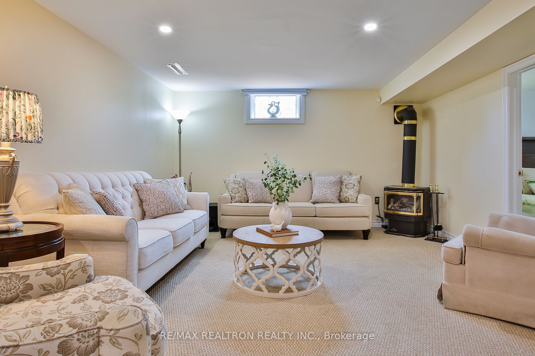 744 Shelley Avenue Property Photo 15