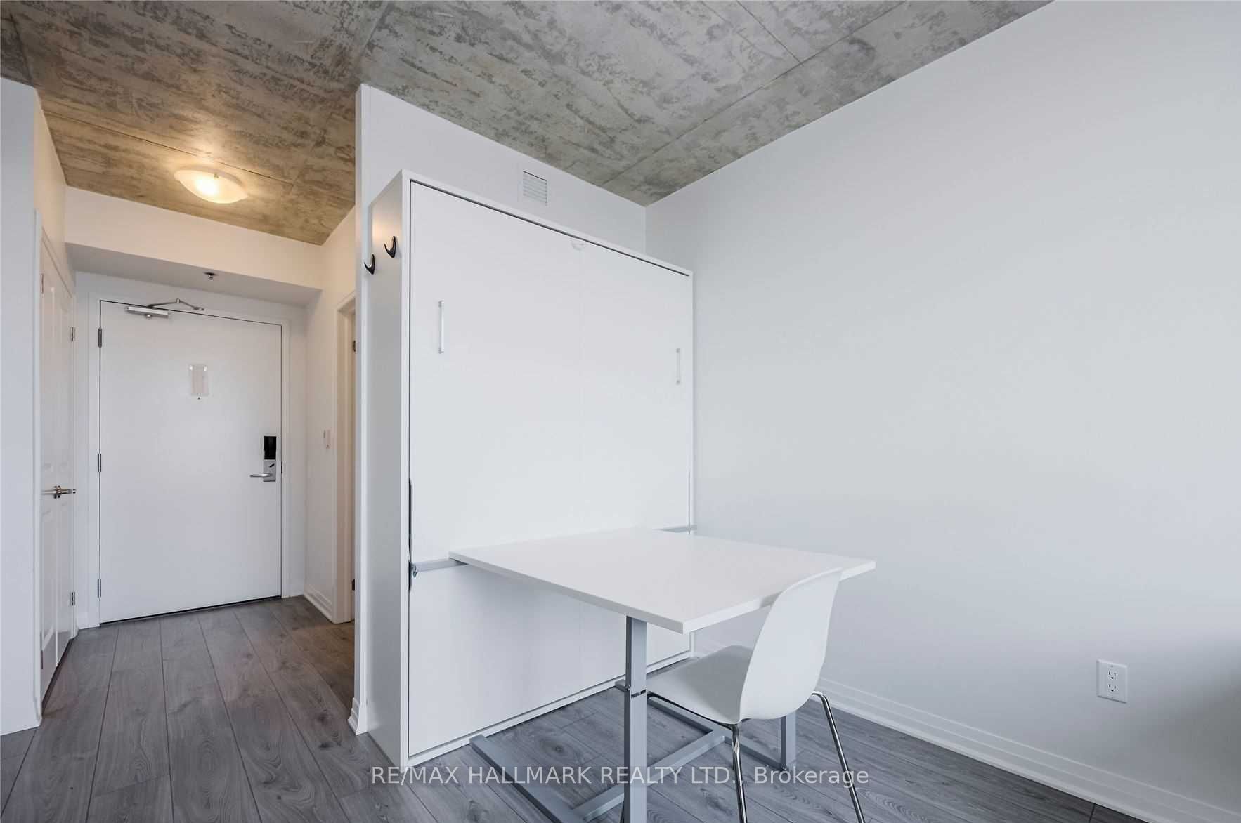1900 Simcoe Street N 436 Property Photo 4