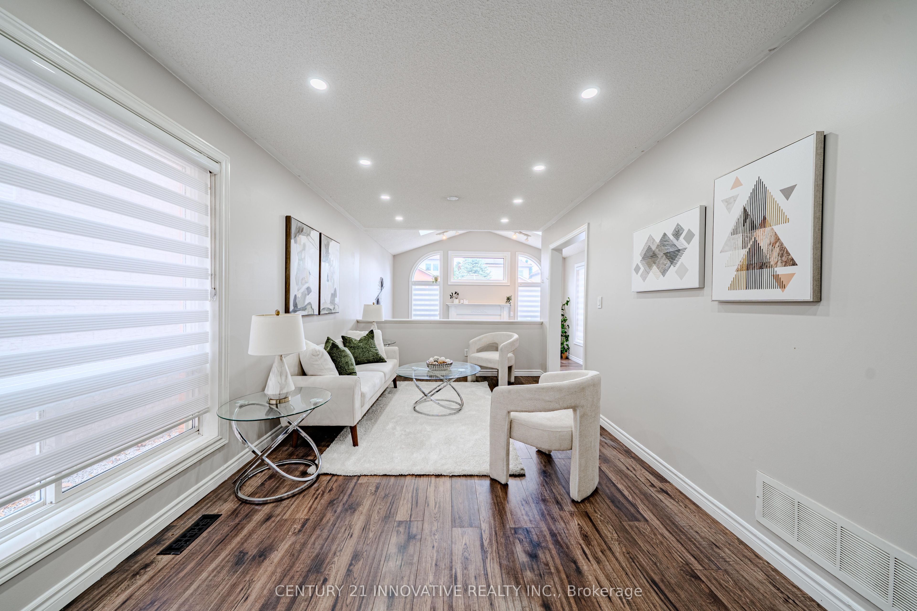 30 Castle Green Drive Property Photo 9