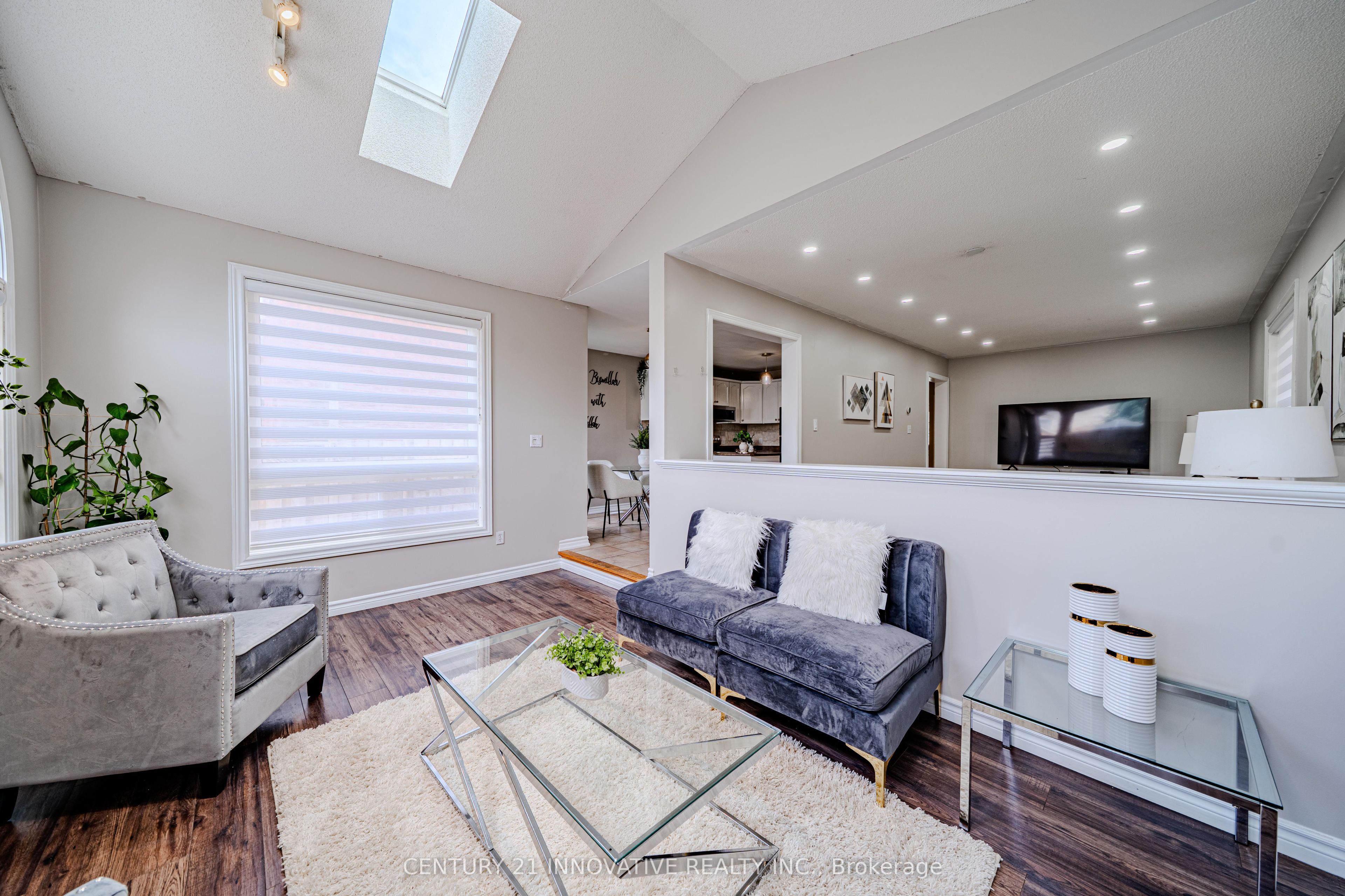 30 Castle Green Drive Property Photo 16