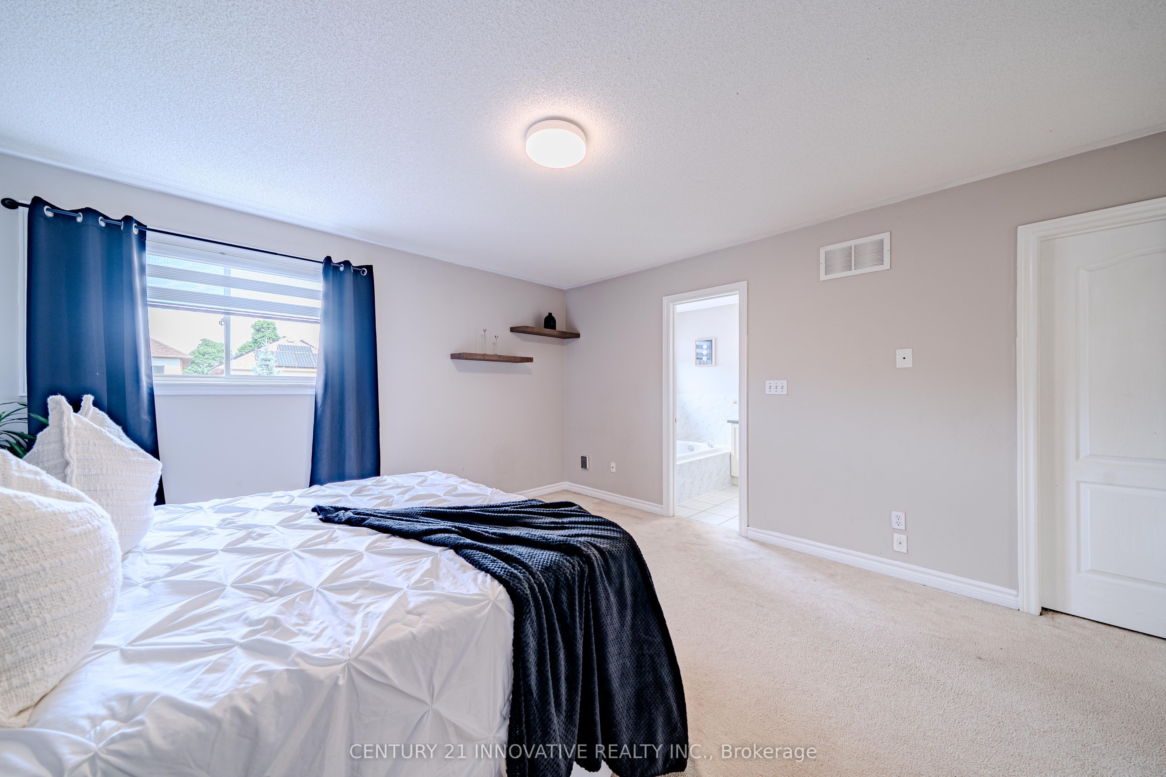 30 Castle Green Drive Property Photo 29