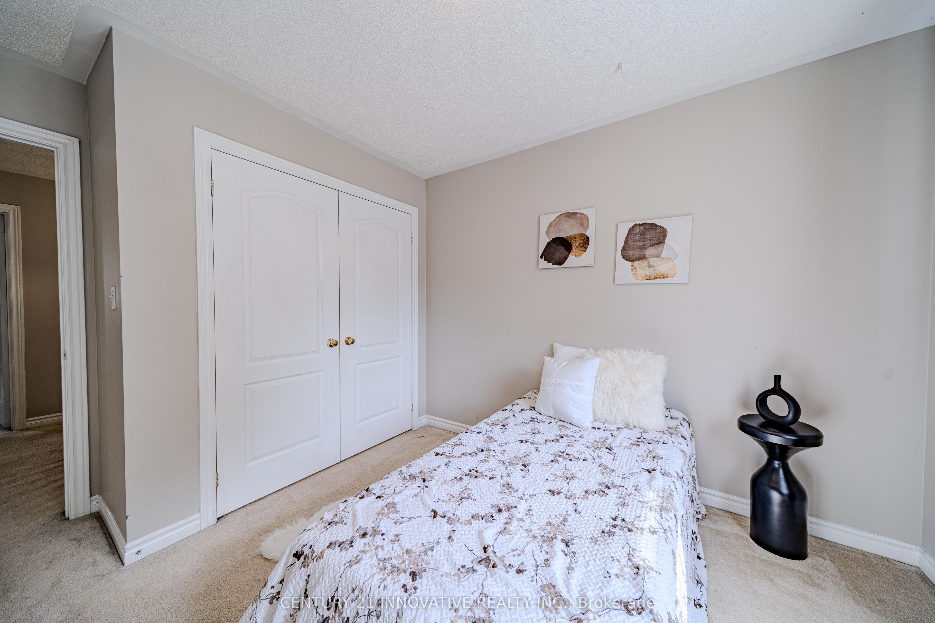 30 Castle Green Drive Property Photo 40