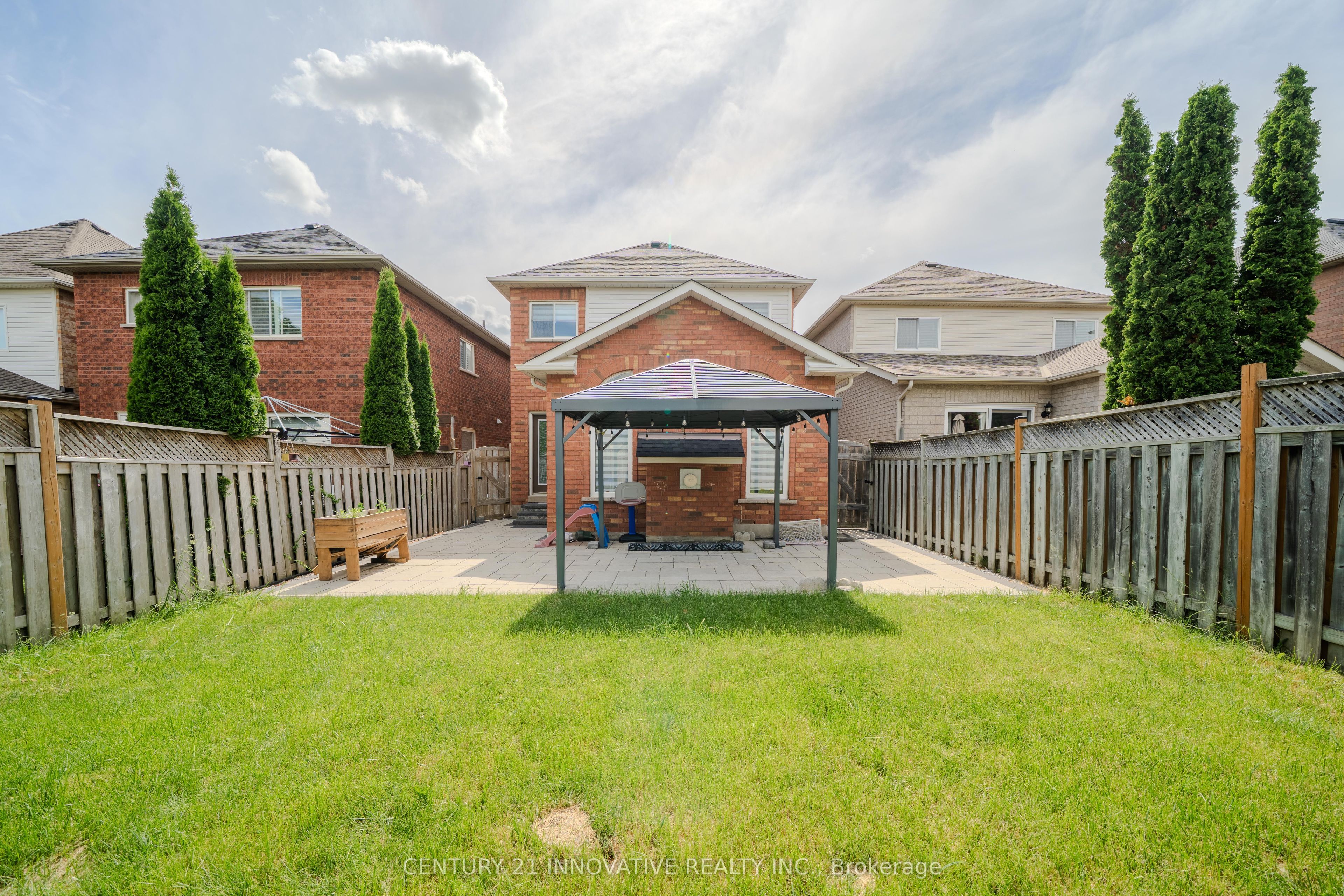 30 Castle Green Drive Property Photo 45