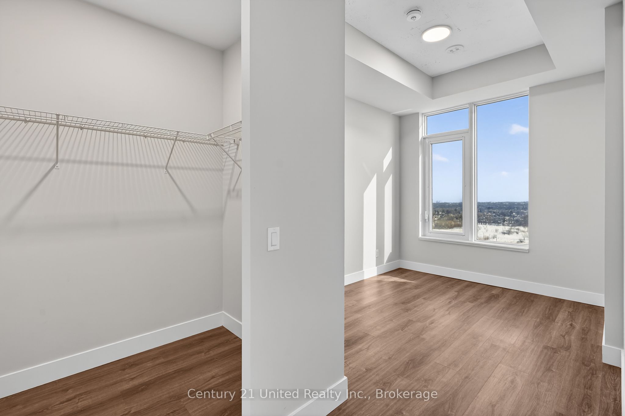 80 Bond Street E 1306 Property Photo 5