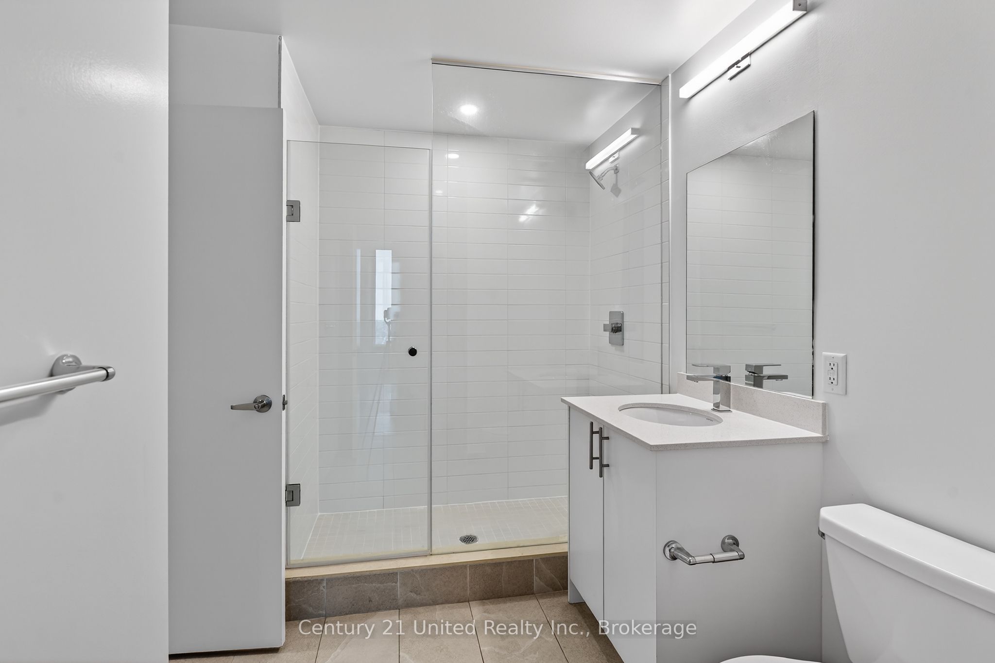 80 Bond Street E 1306 Property Photo 10