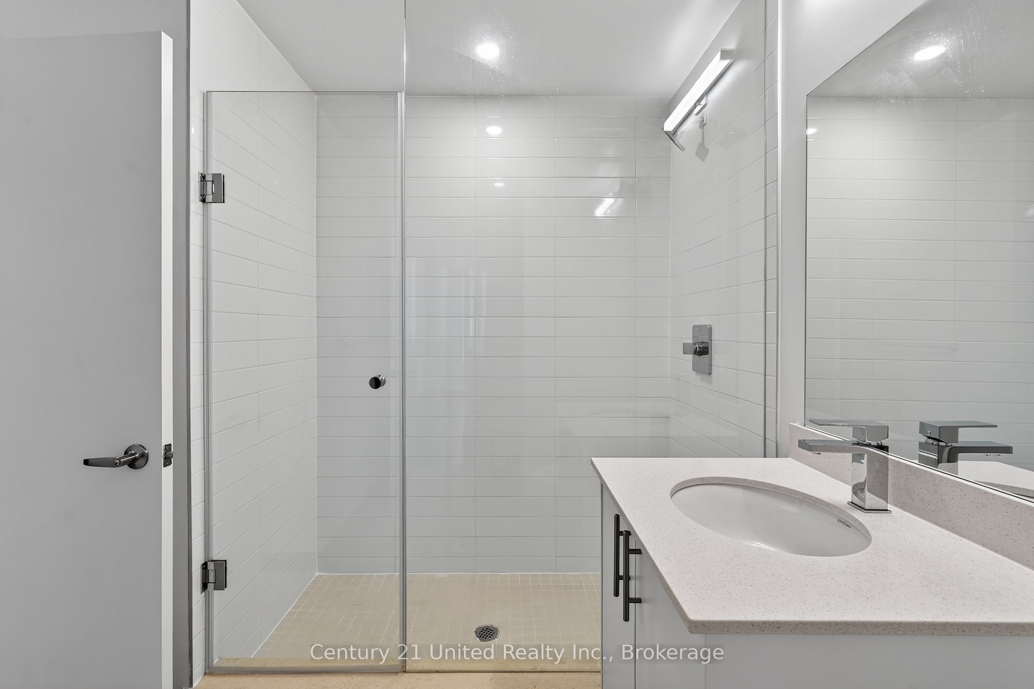 80 Bond Street E 1306 Property Photo 11