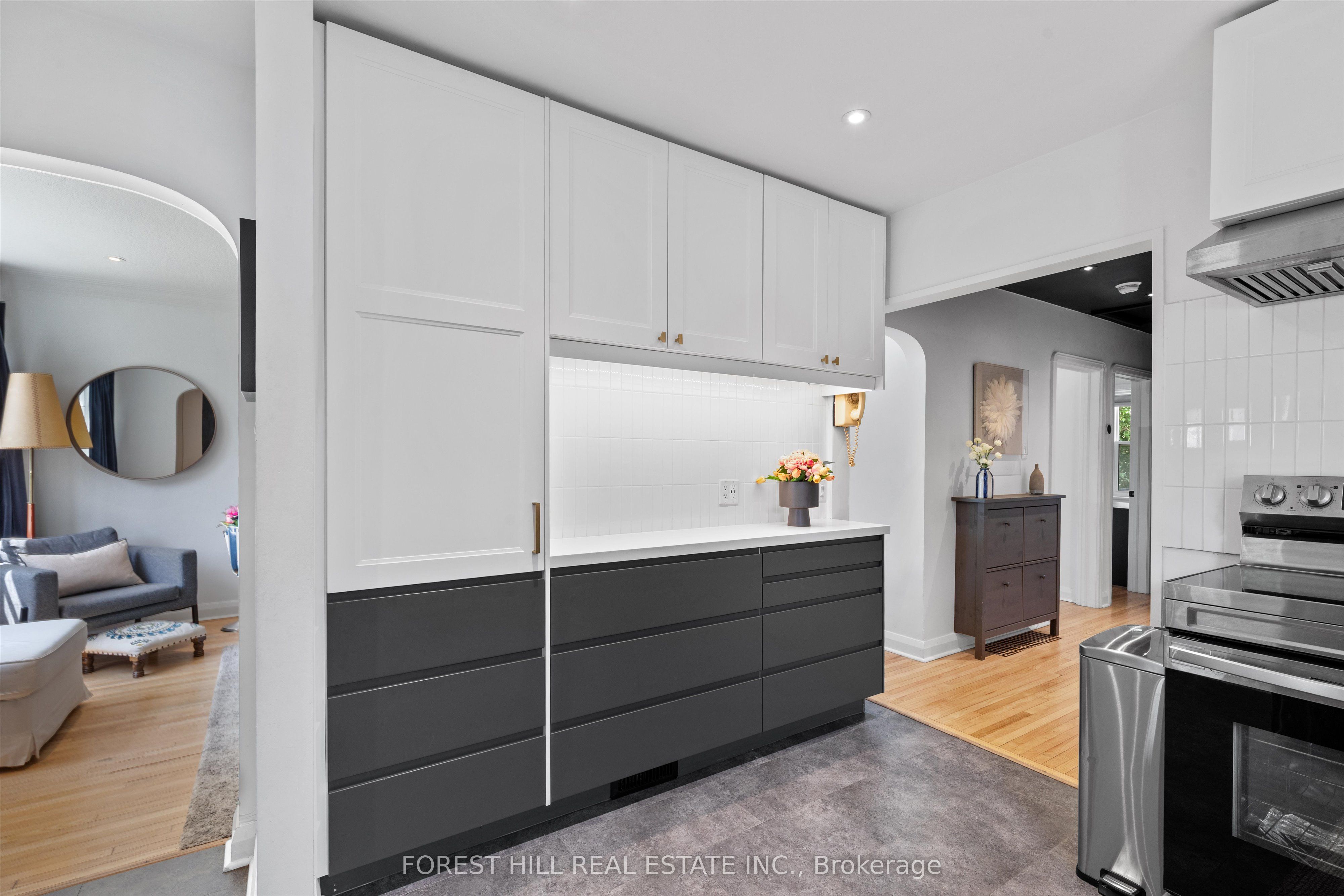 6 Barrett Road Property Photo 6