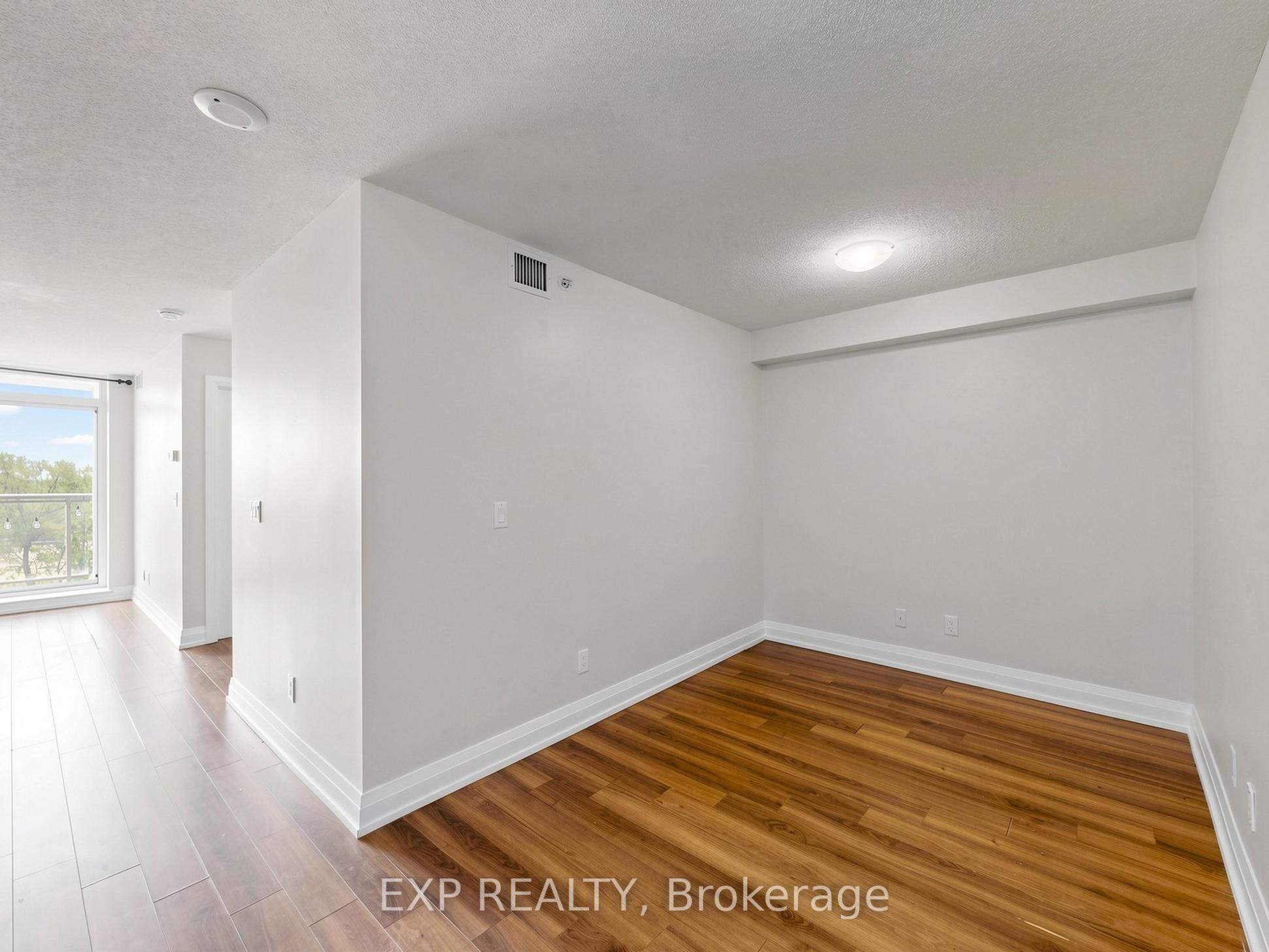 3520 Danforth Avenue 415 Property Photo 8