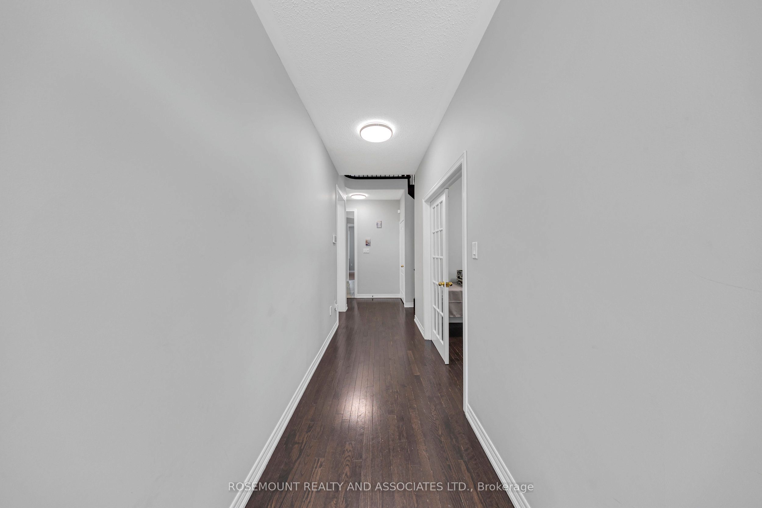 2115 Rudell Road Property Photo 11