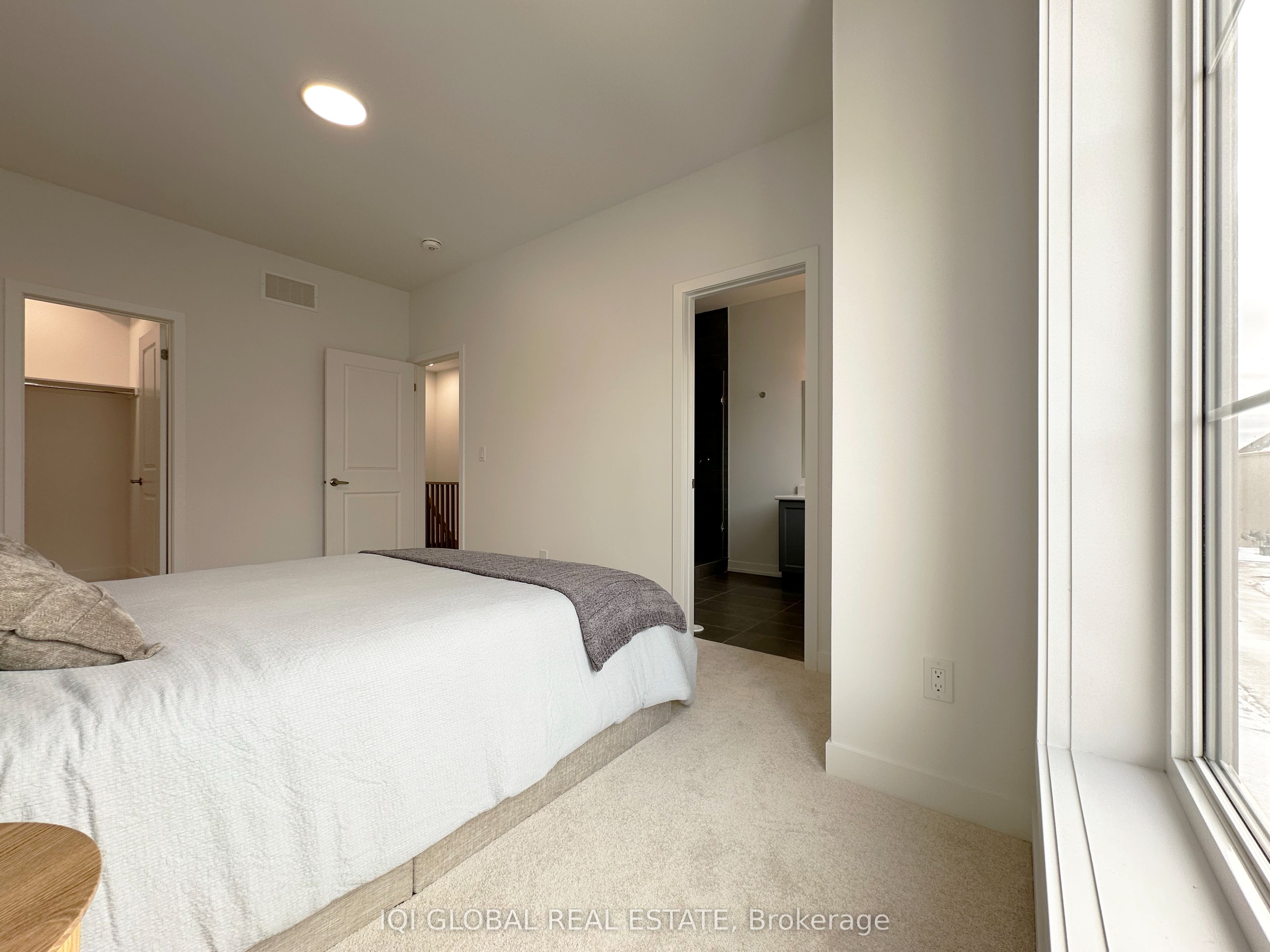 1655 Palmers Sawmill Road 403 Property Photo 14