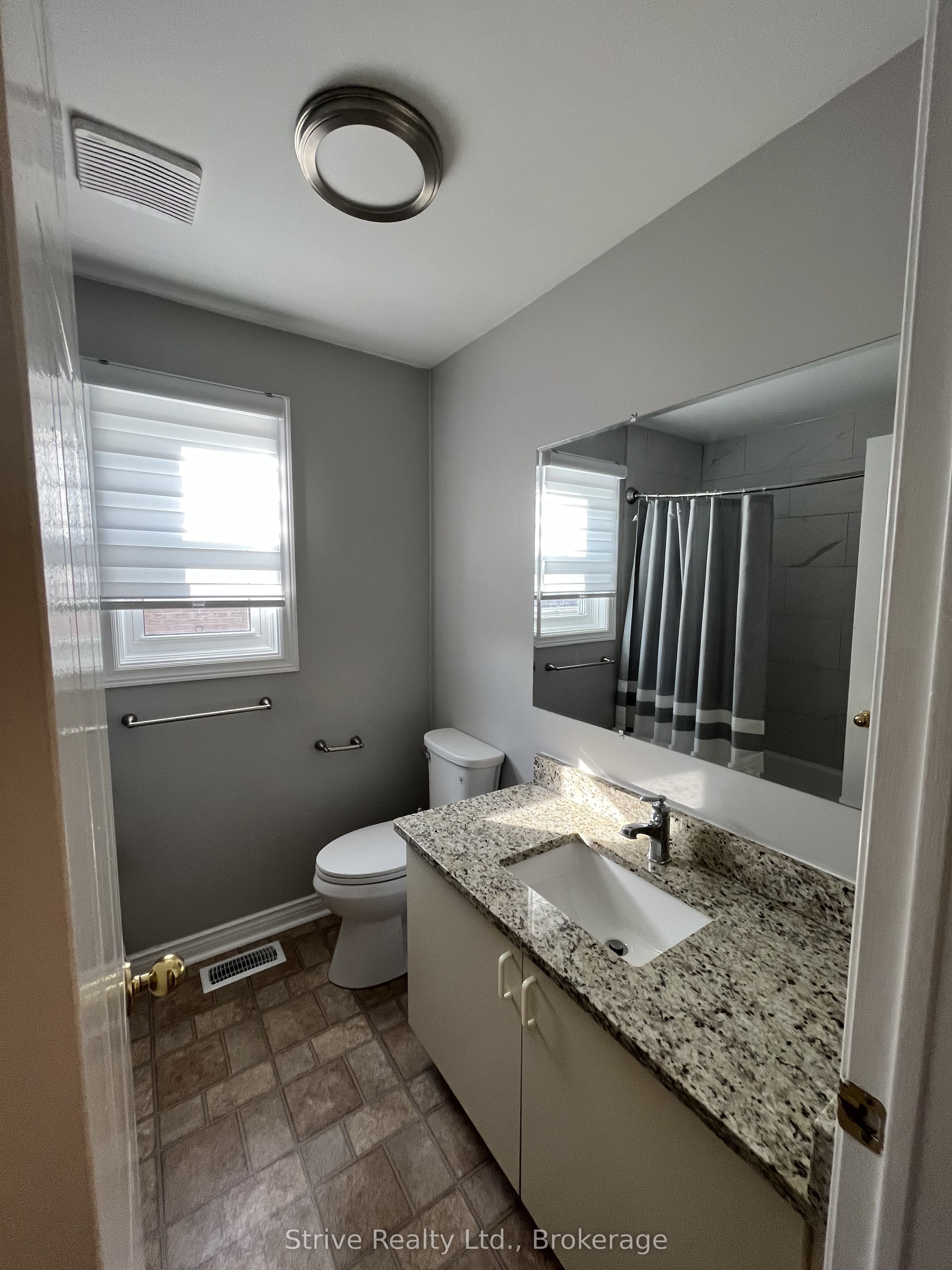 1013 Attersley Drive Property Photo 6