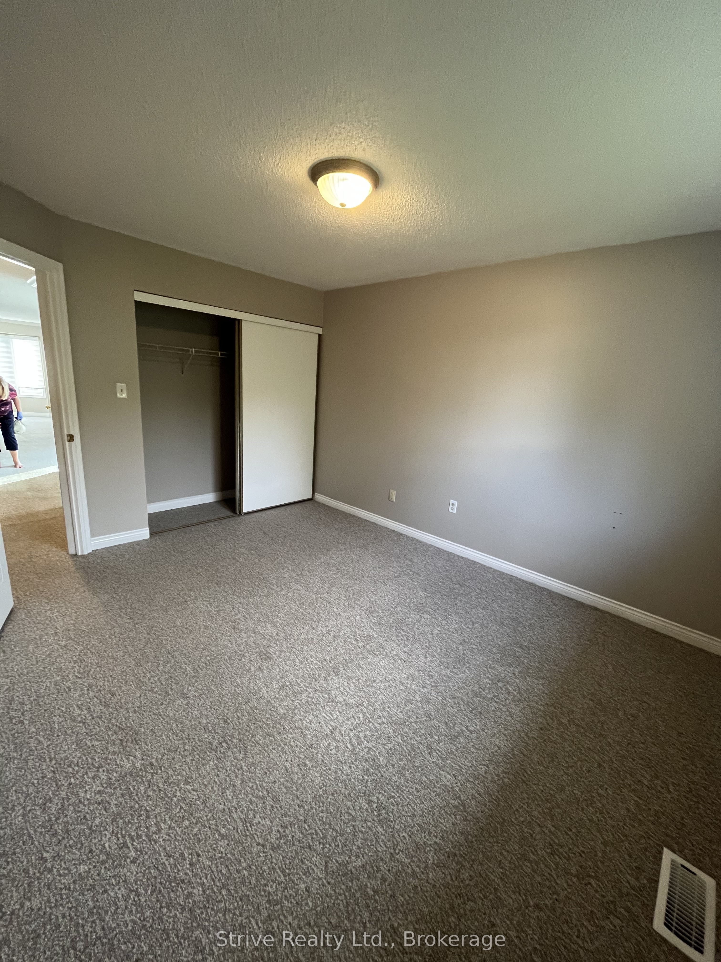 1013 Attersley Drive Property Photo 12